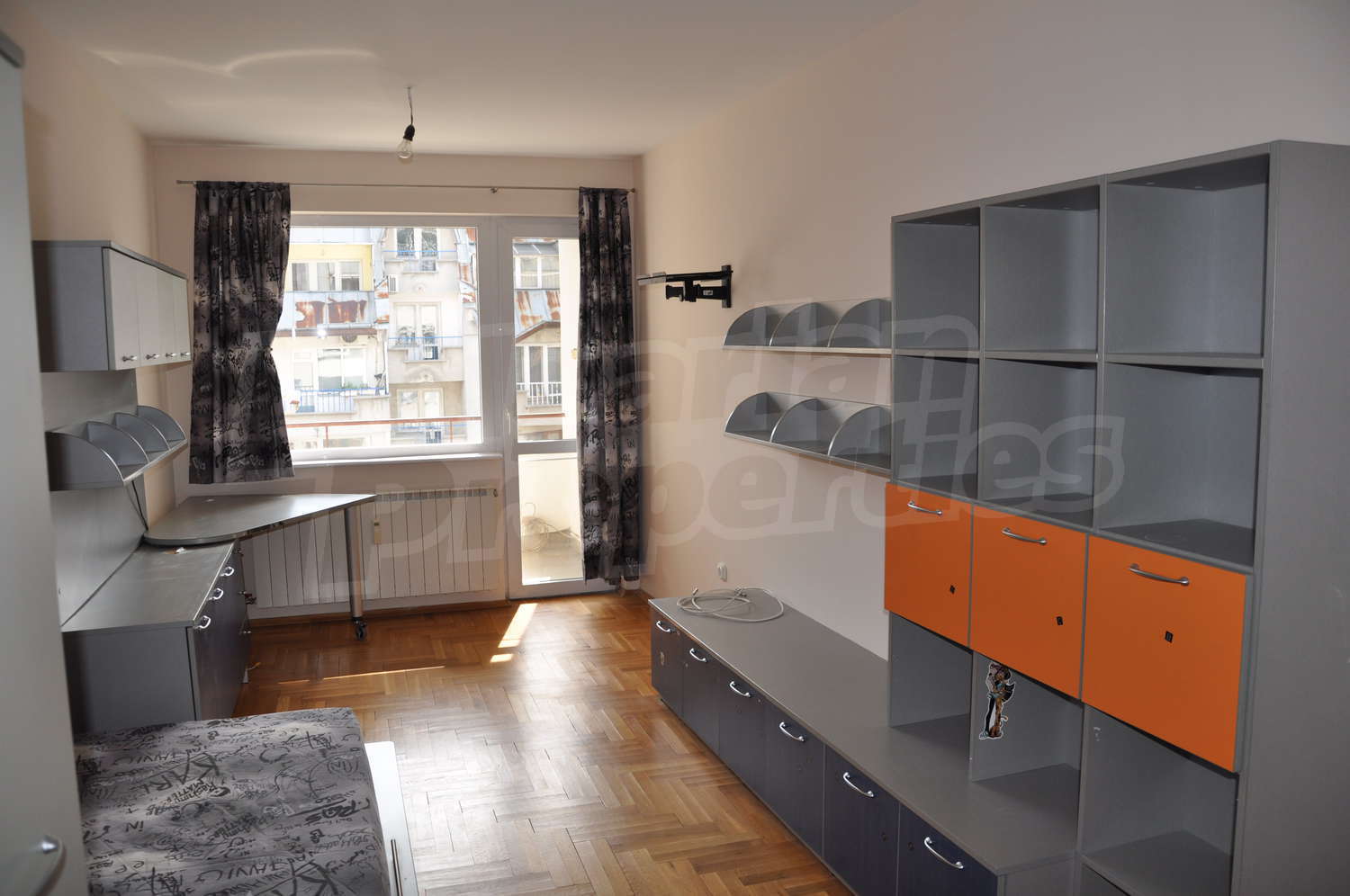 Gallery Picture 5