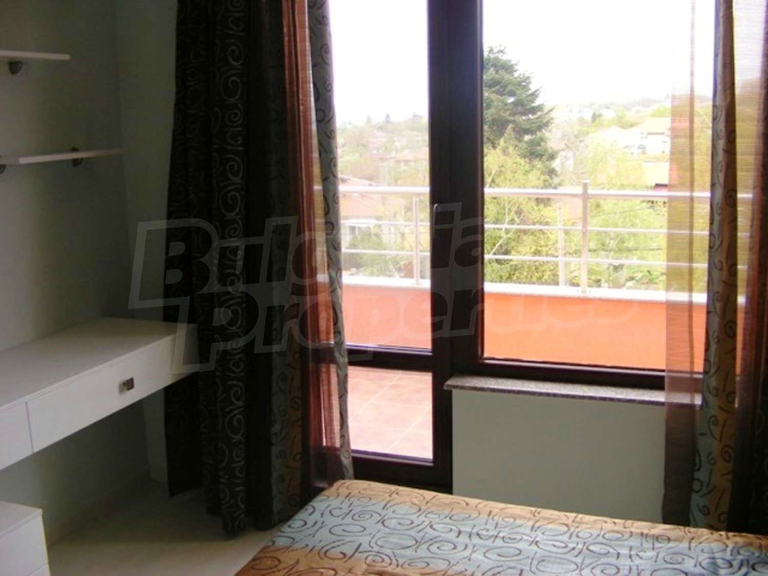 Gallery Picture 27