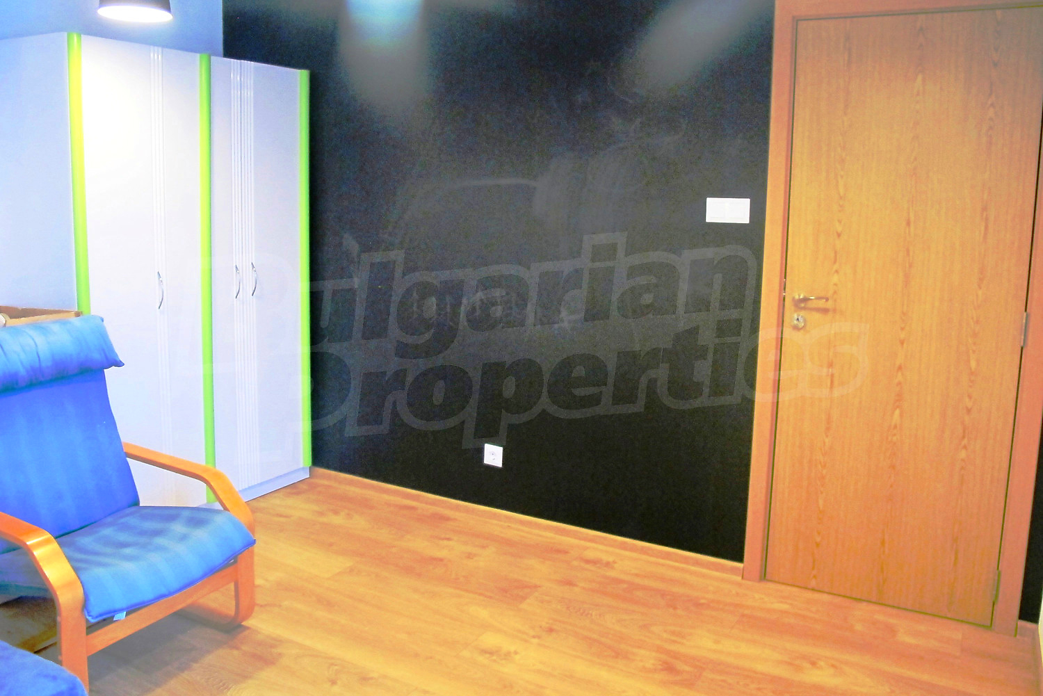 Gallery Picture 28