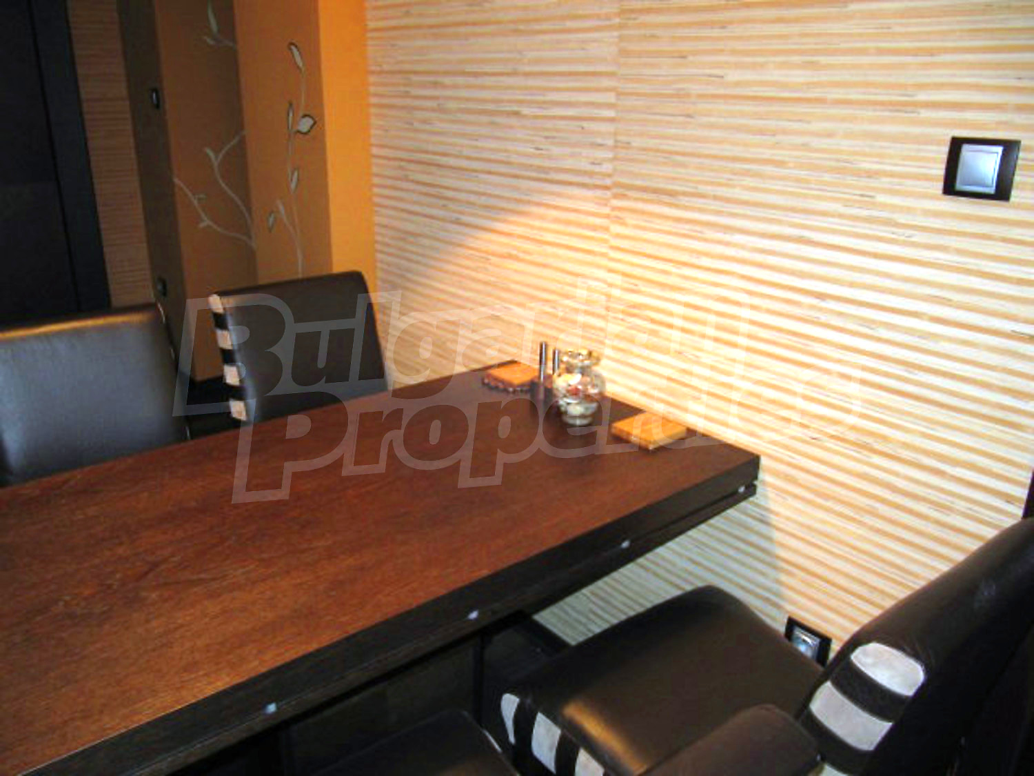 Gallery Picture 17