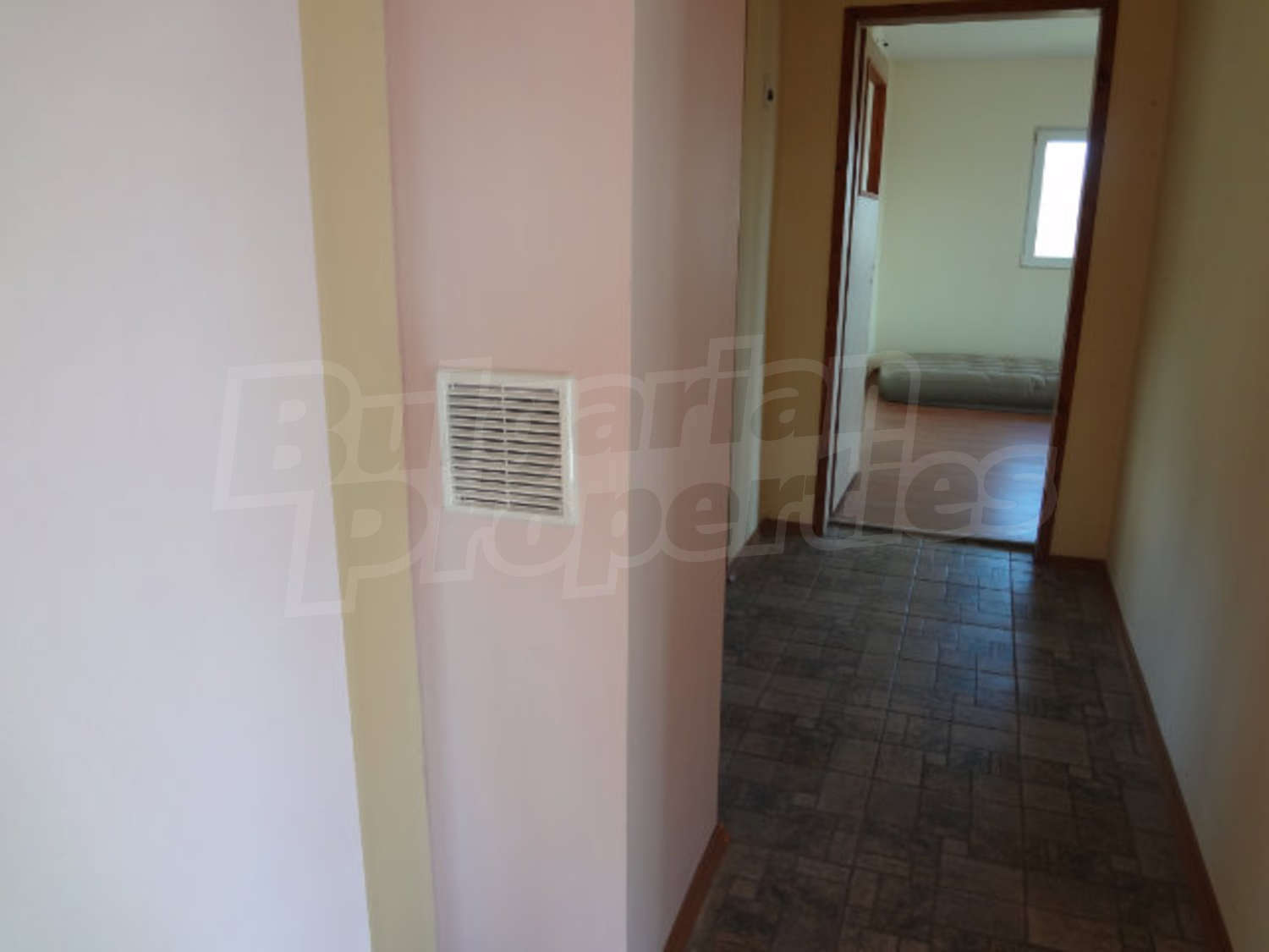Gallery Picture 25