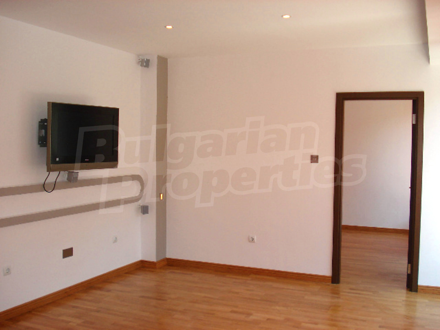 Gallery Picture 10