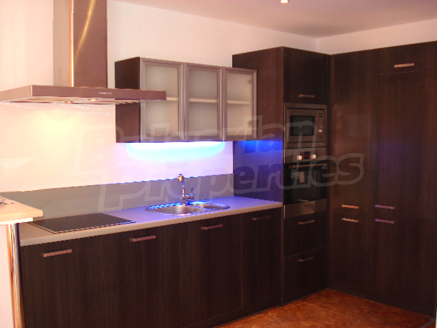 Gallery Picture 9