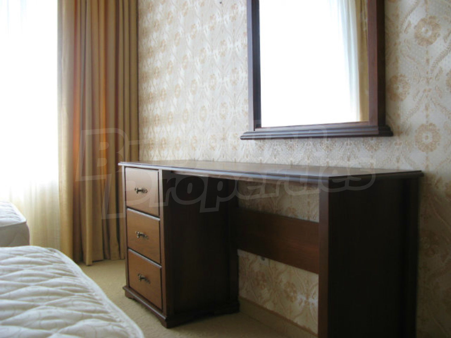 Gallery Picture 15