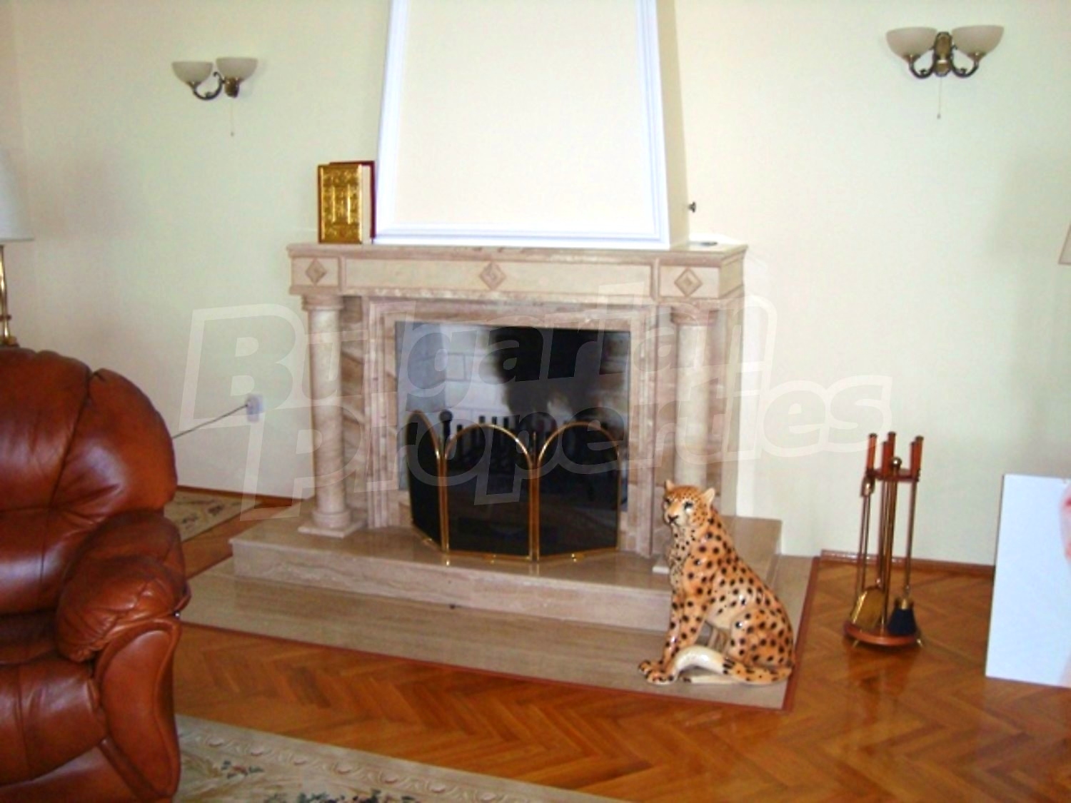 Gallery Picture 12