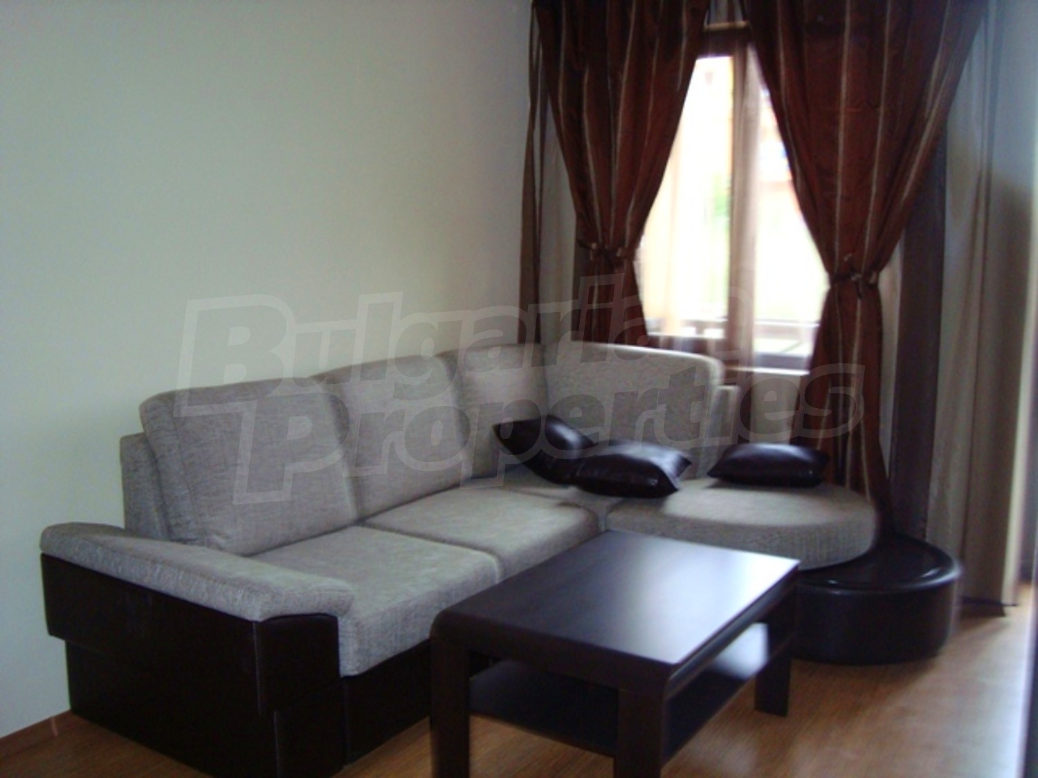 Gallery Picture 11