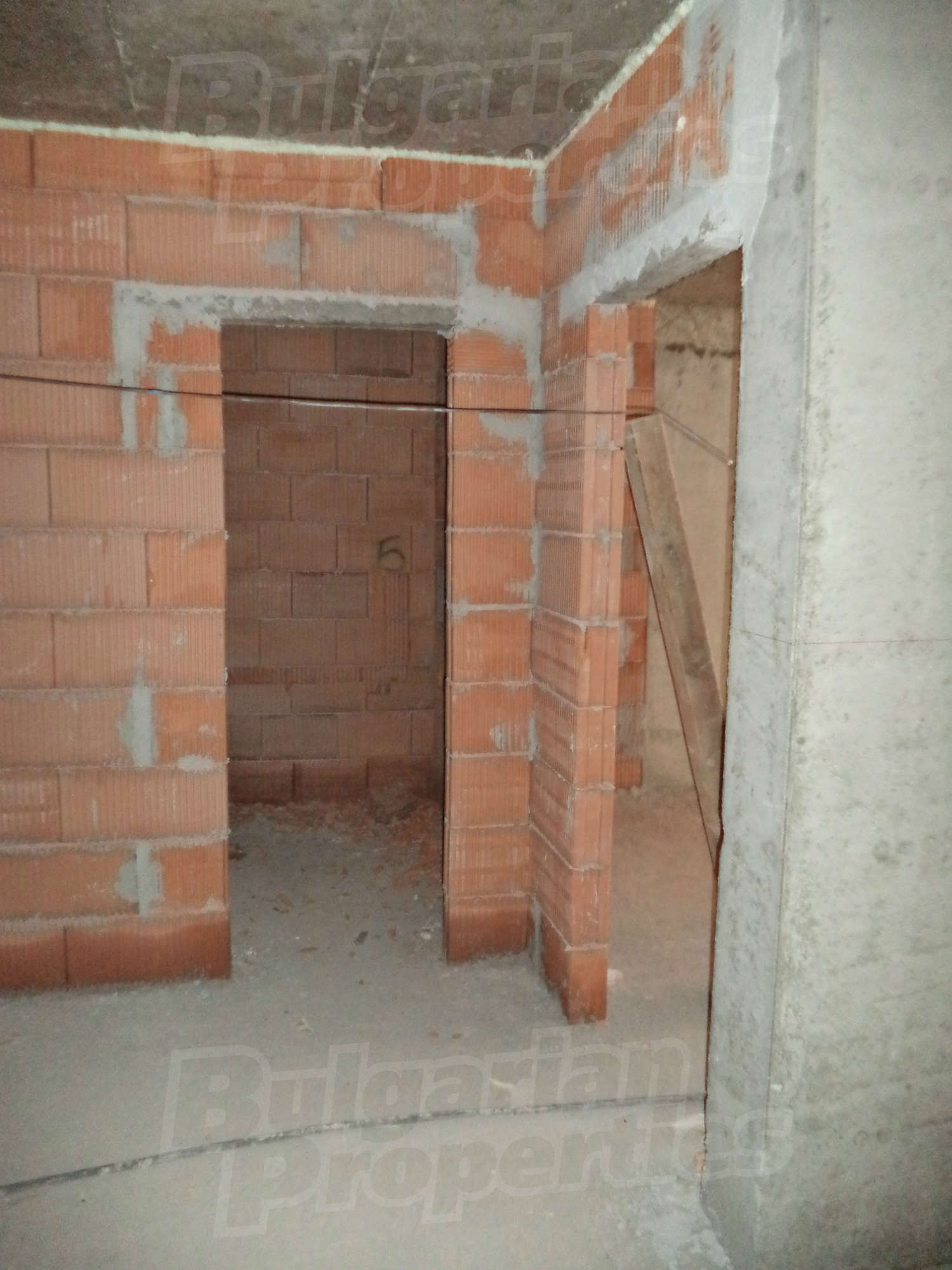 Gallery Picture 10