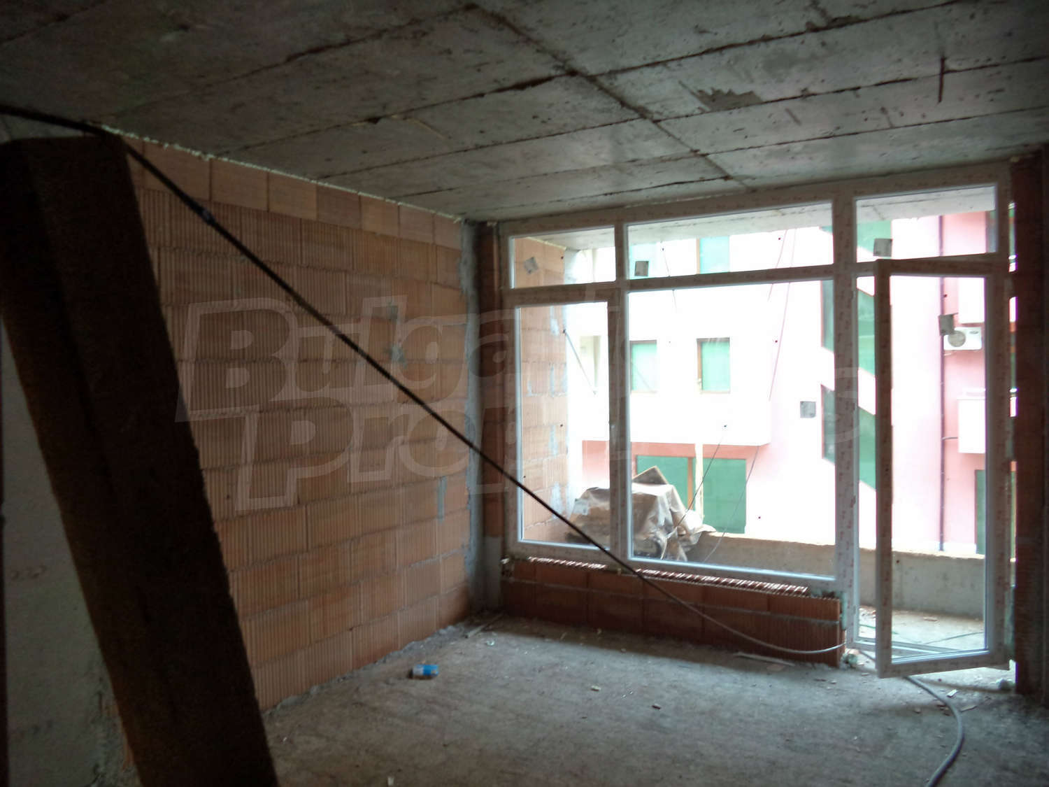Gallery Picture 9