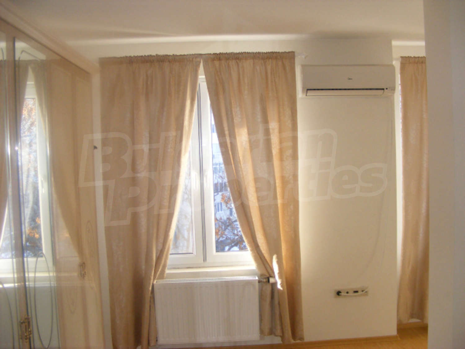 Gallery Picture 13