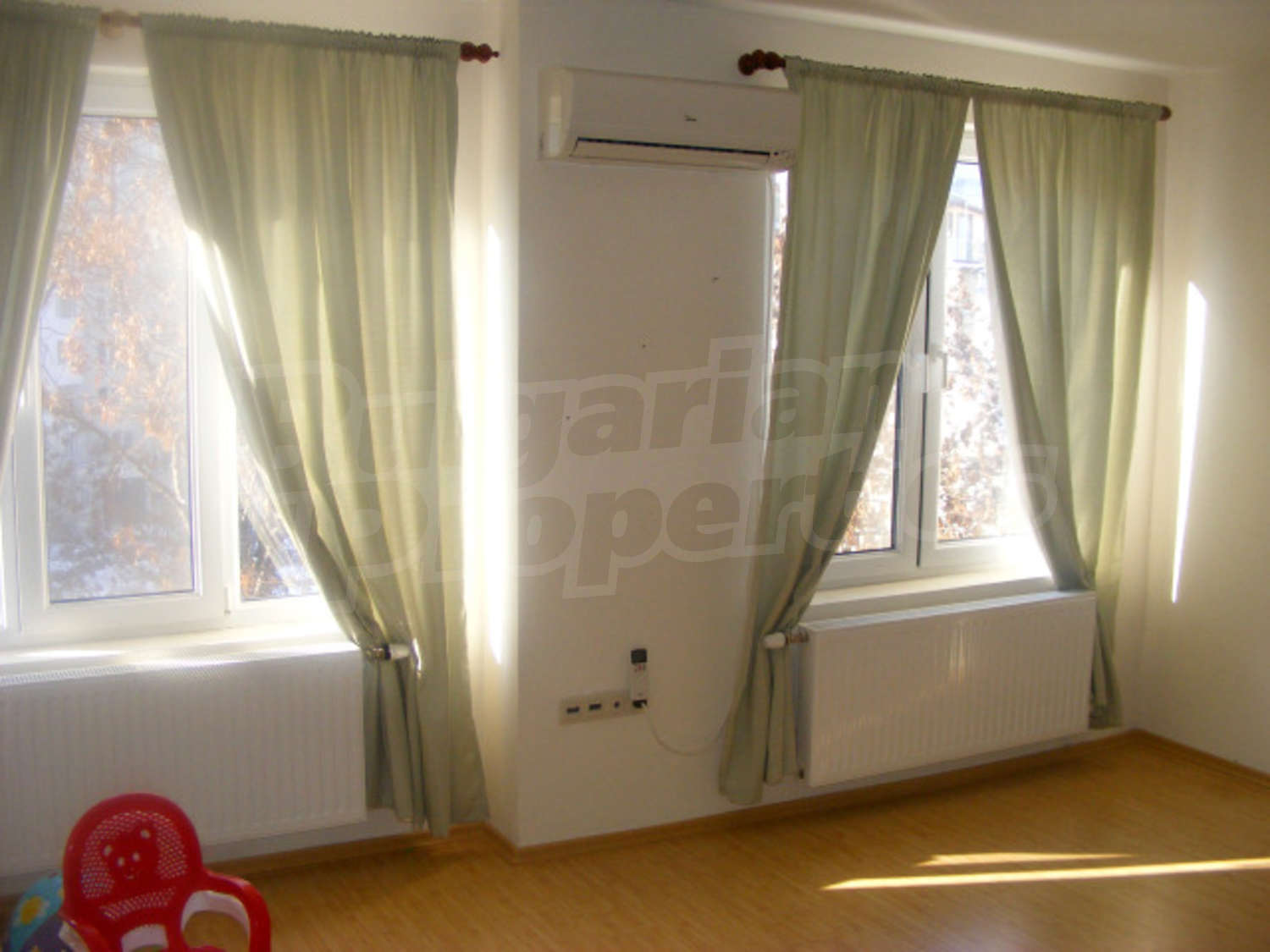 Gallery Picture 17