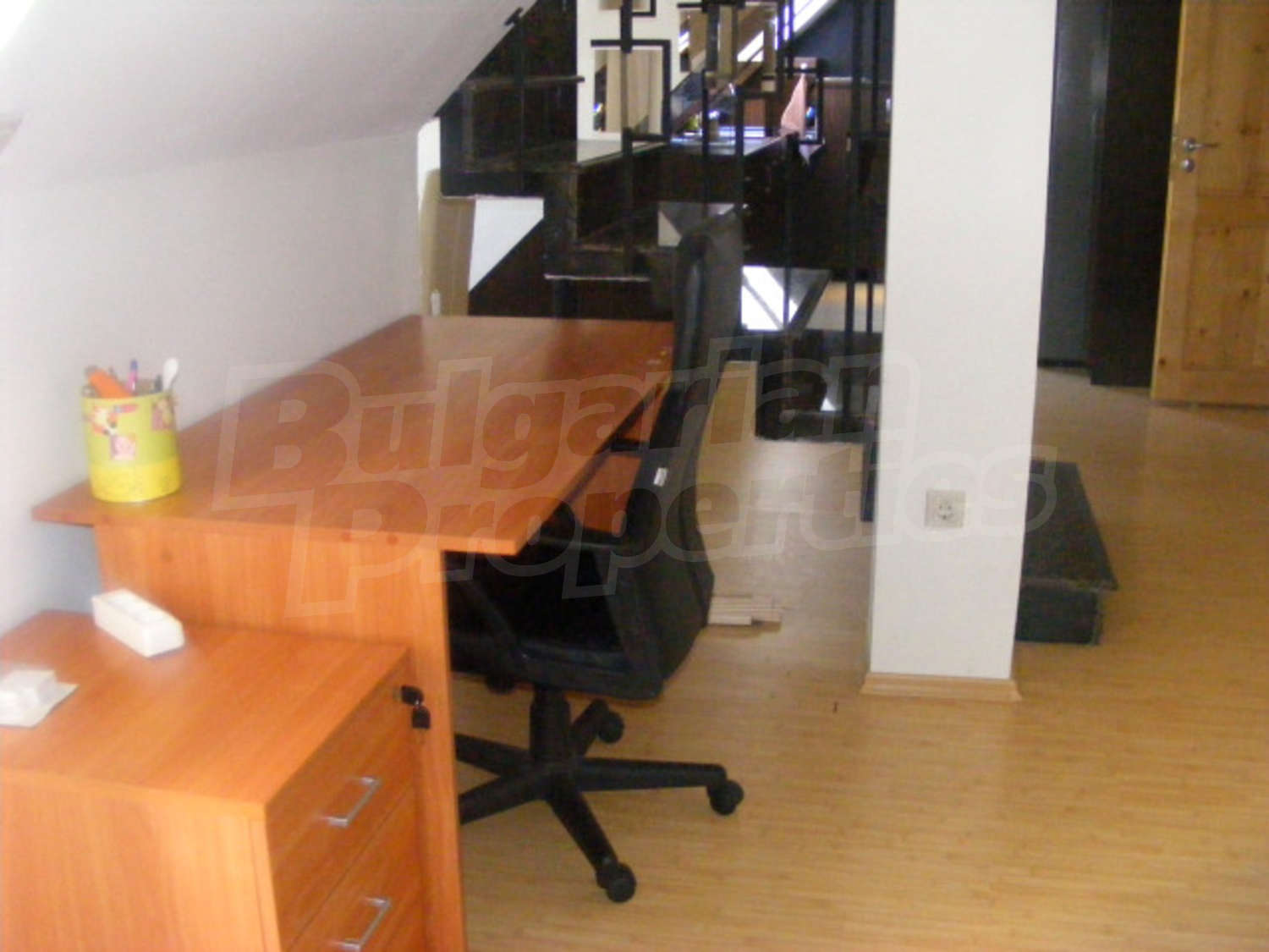 Gallery Picture 9