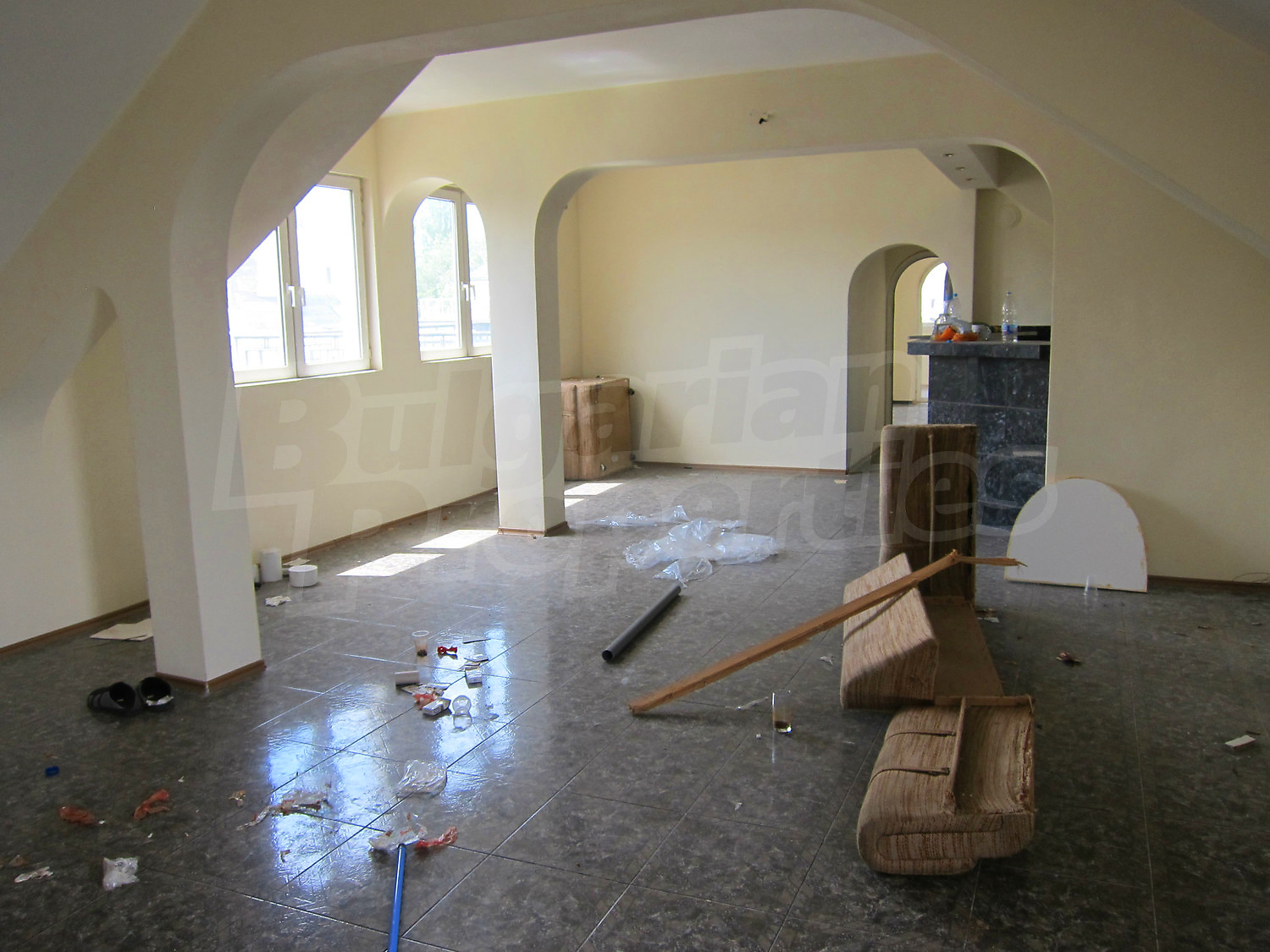 Gallery Picture 10