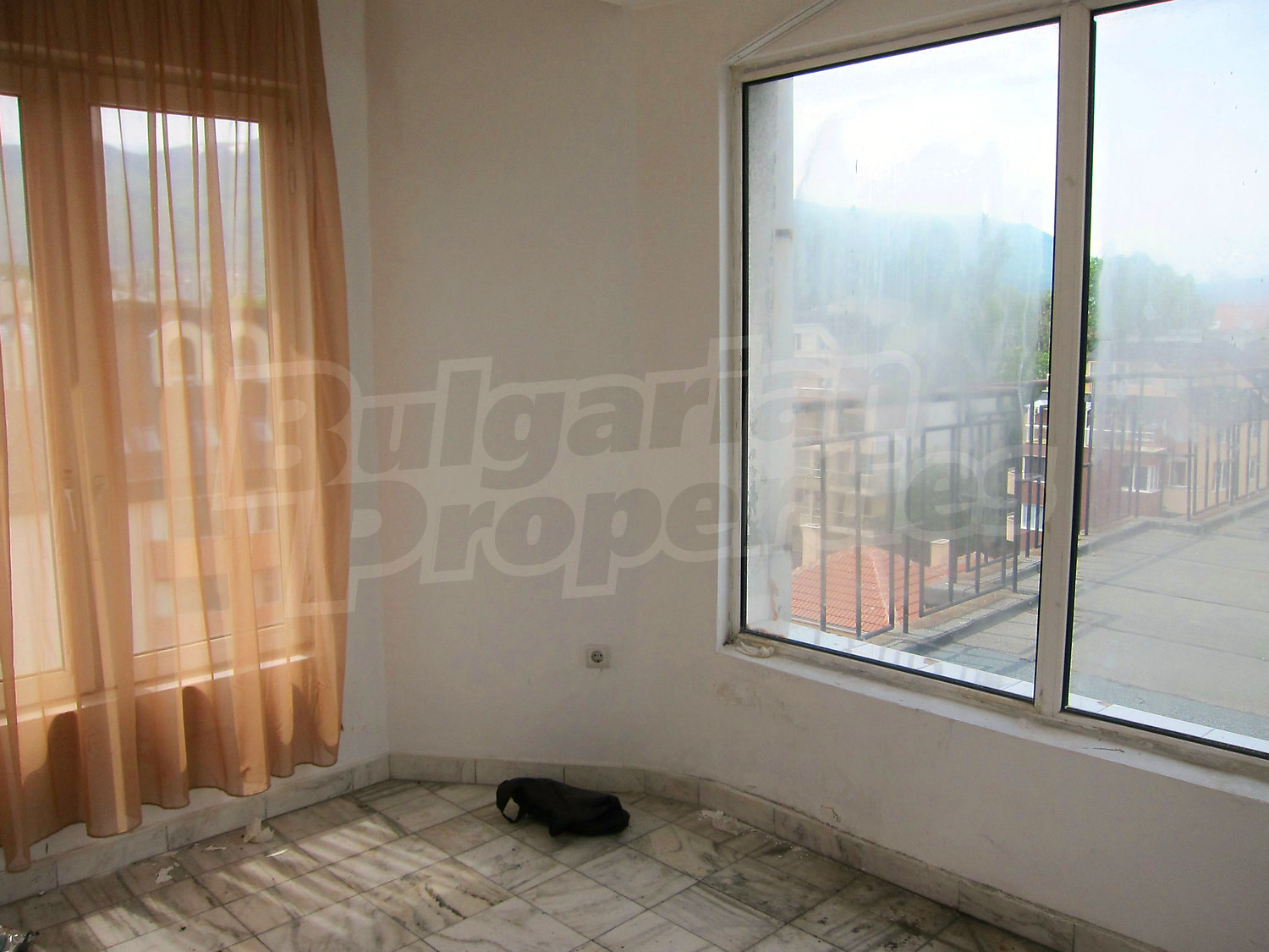 Gallery Picture 43