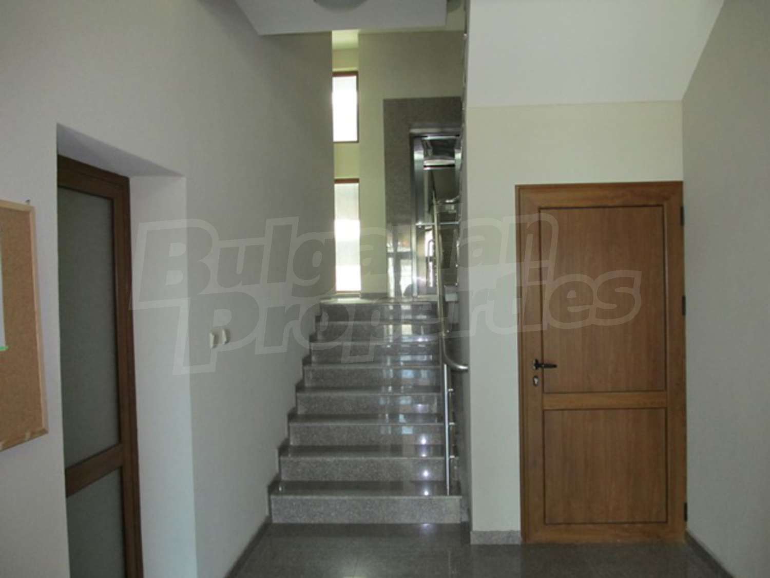 Gallery Picture 3