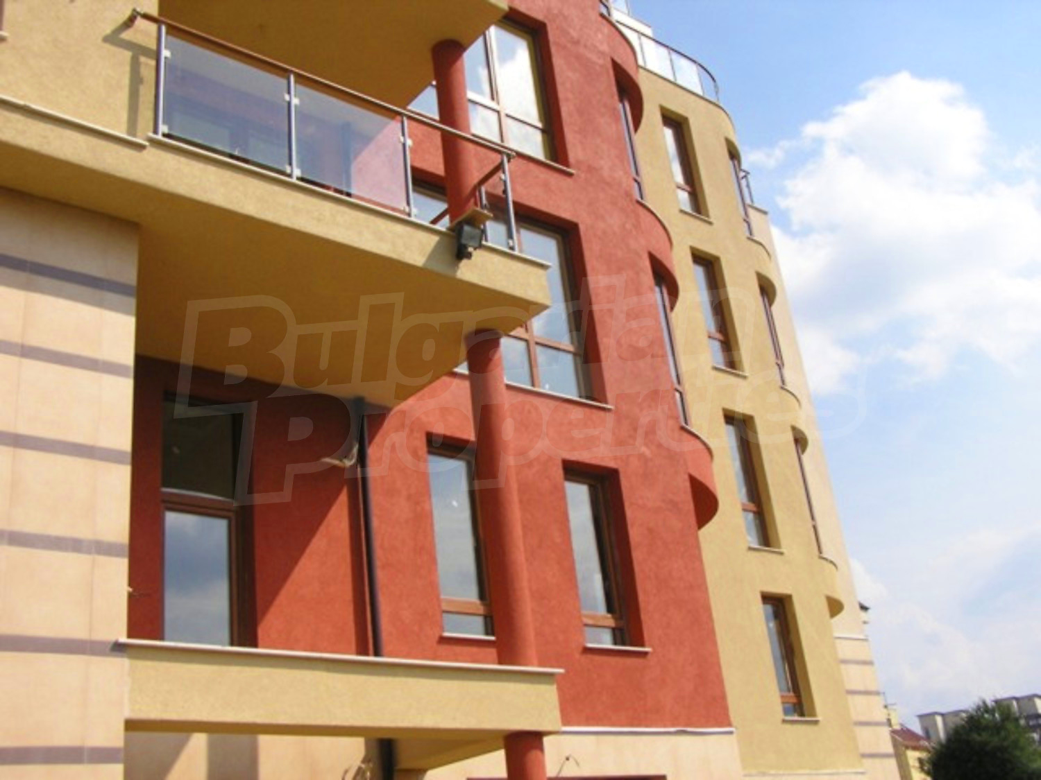 Gallery Picture 17