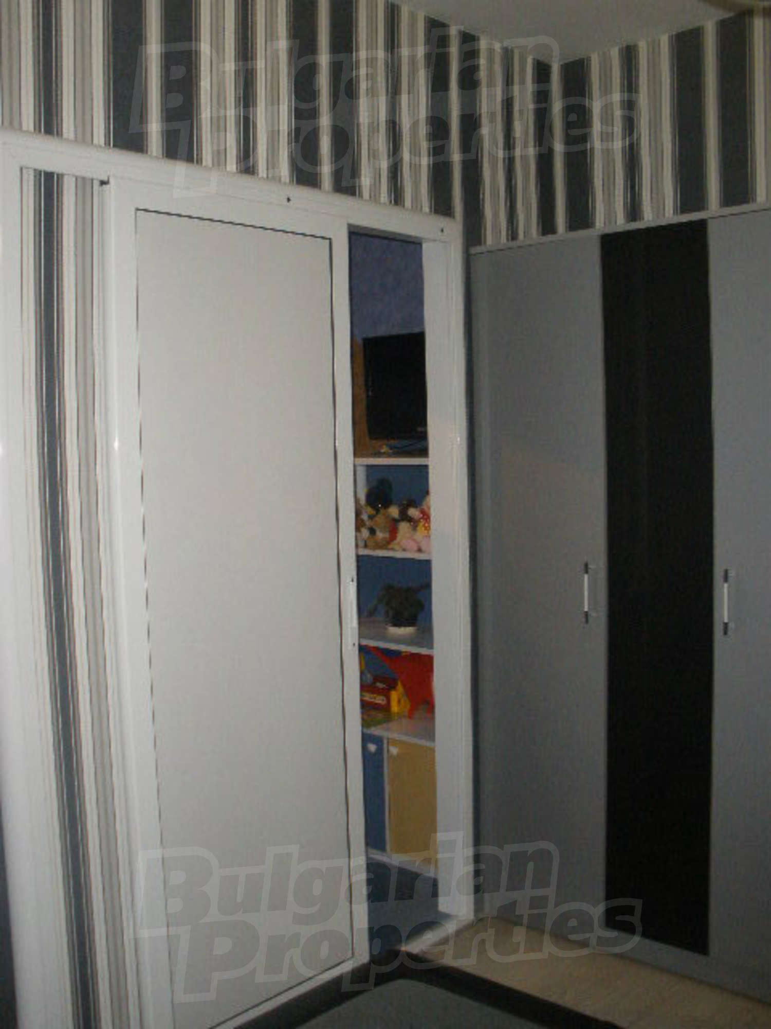 Gallery Picture 10