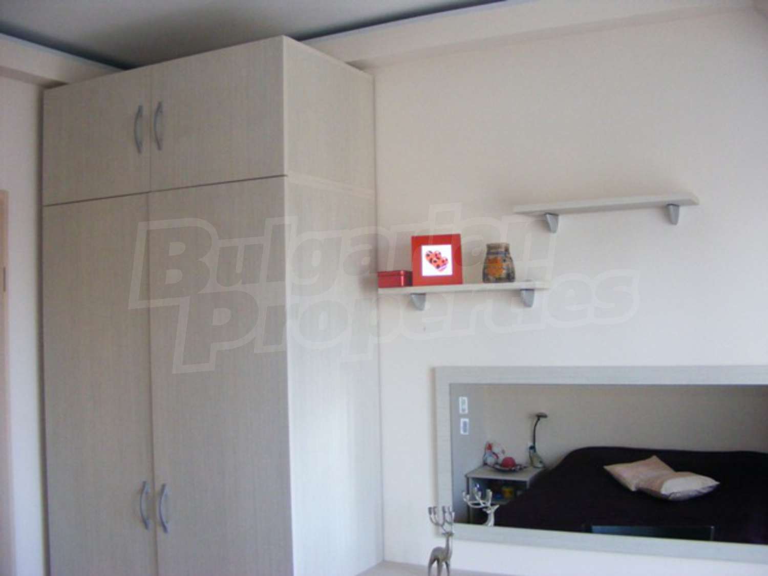 Gallery Picture 9