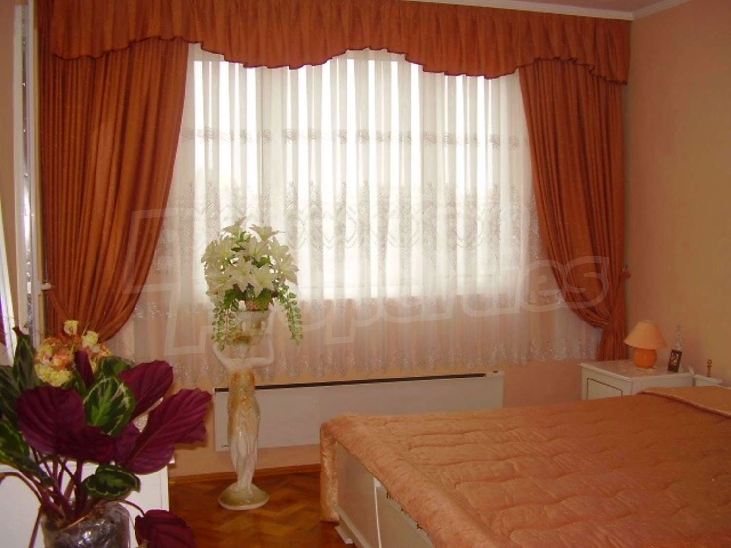 Gallery Picture 10