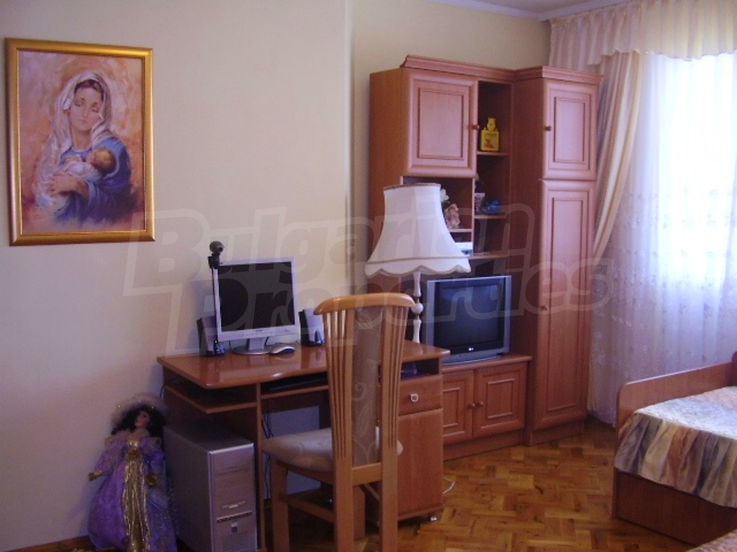 Gallery Picture 8