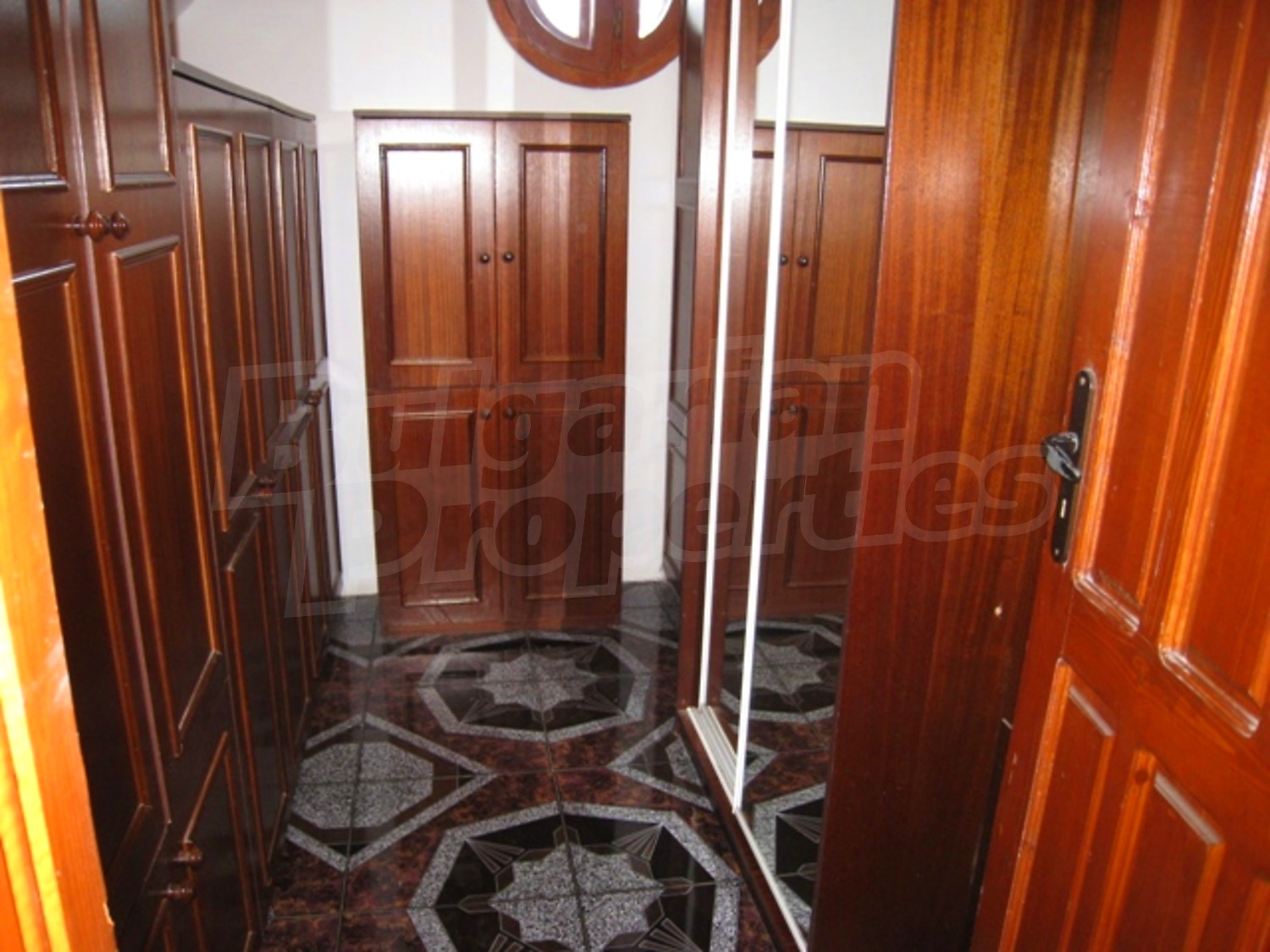 Gallery Picture 16
