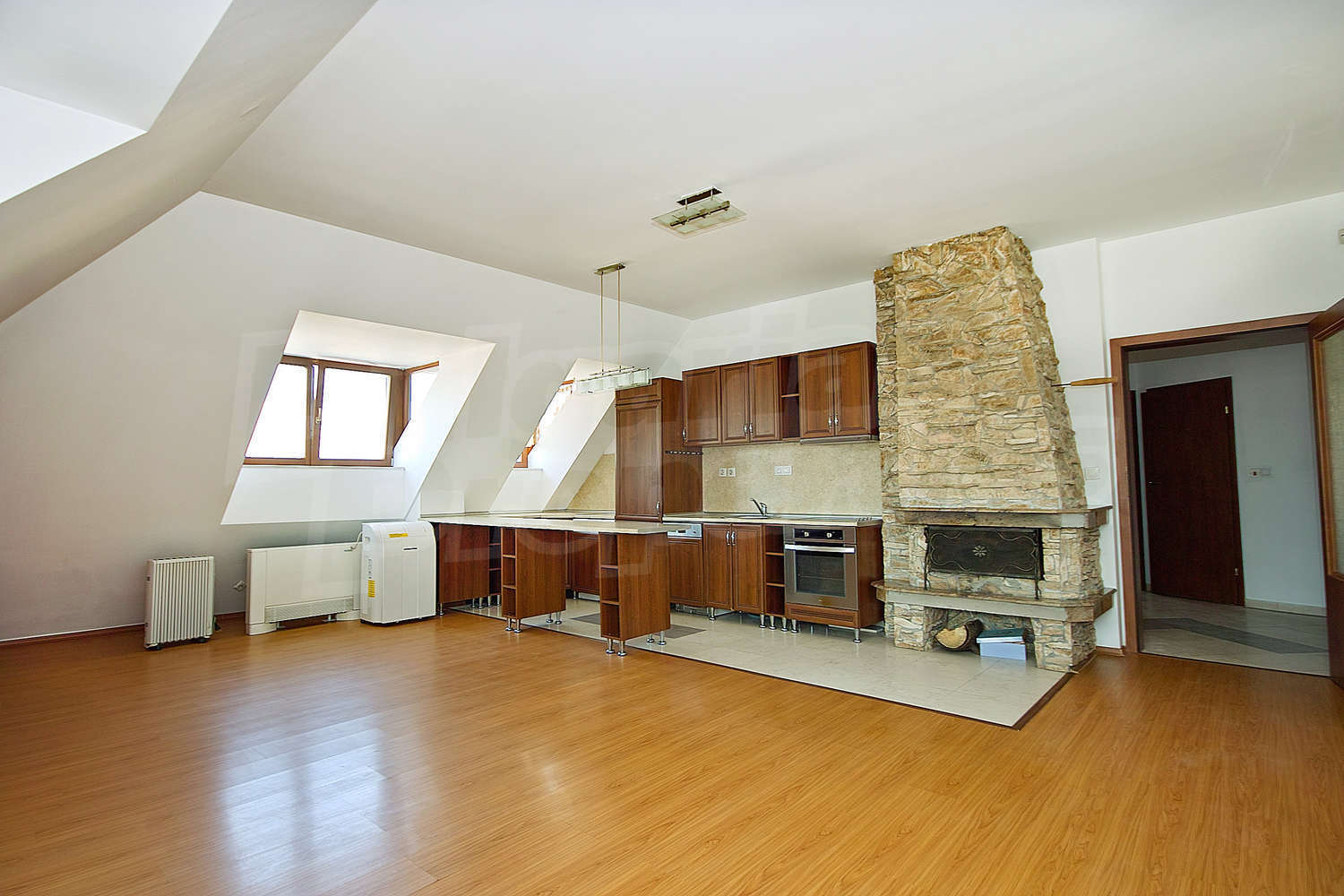 Gallery Picture 2