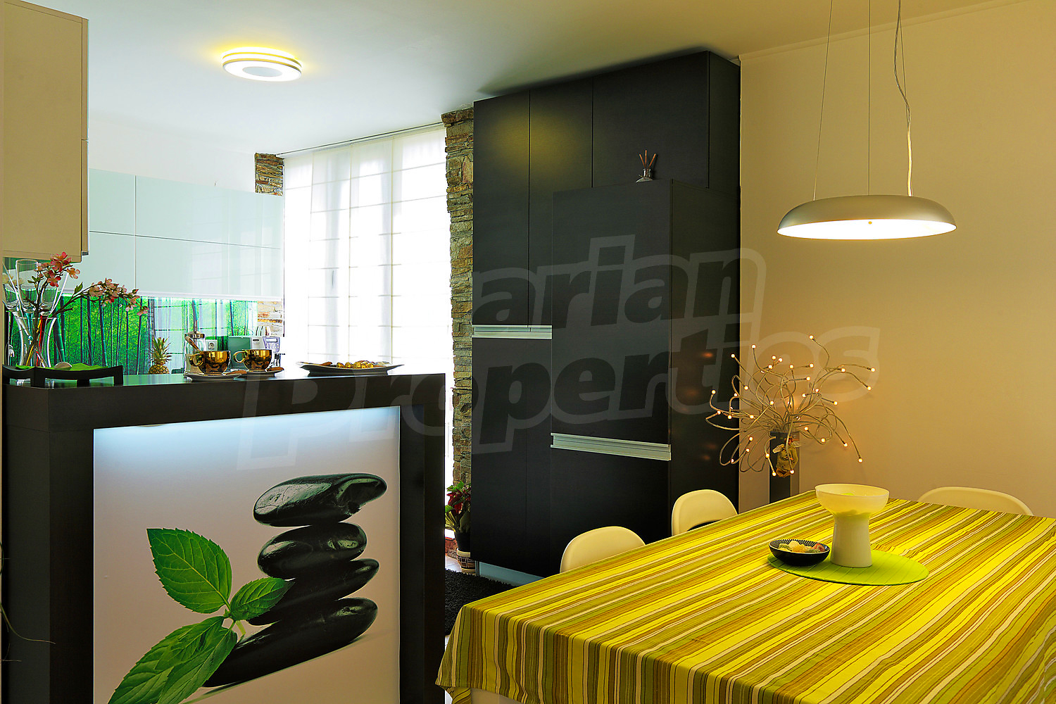 Gallery Picture 10