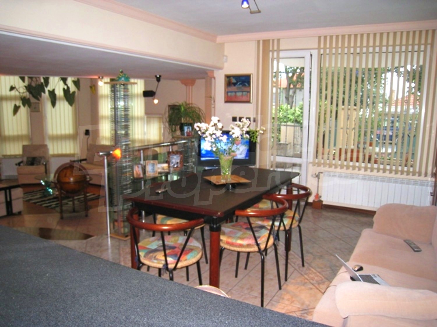 Gallery Picture 24