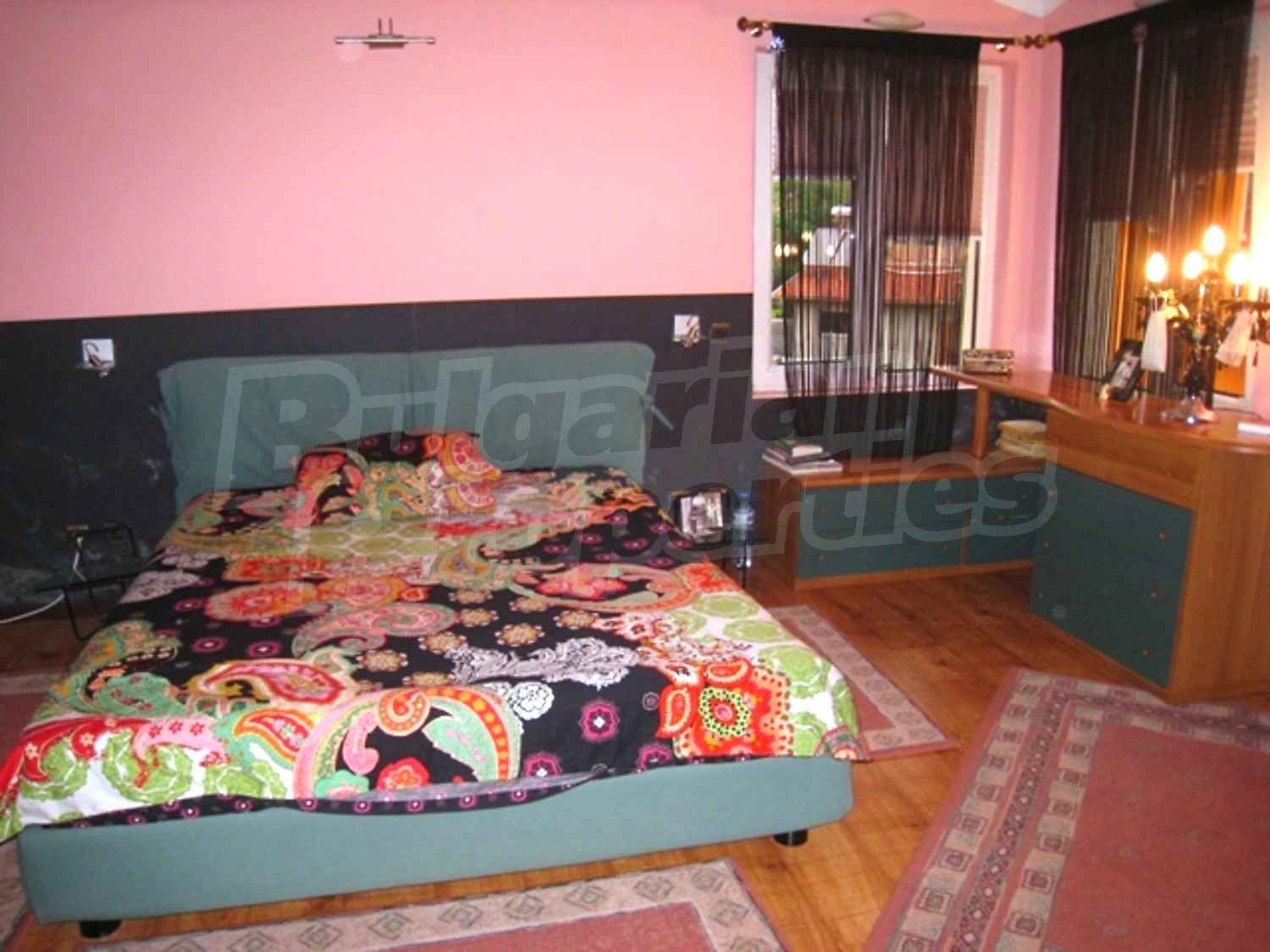 Gallery Picture 32