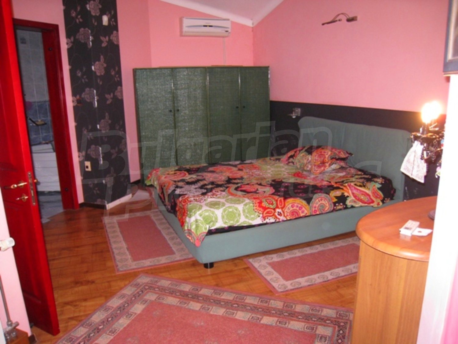 Gallery Picture 33