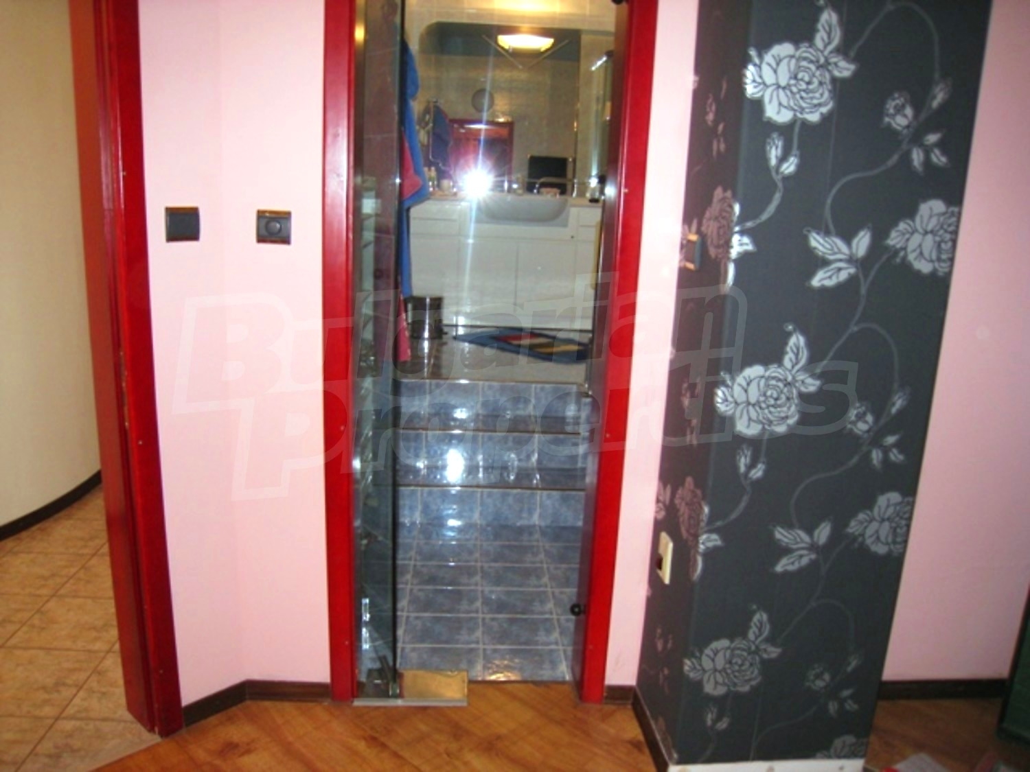 Gallery Picture 34