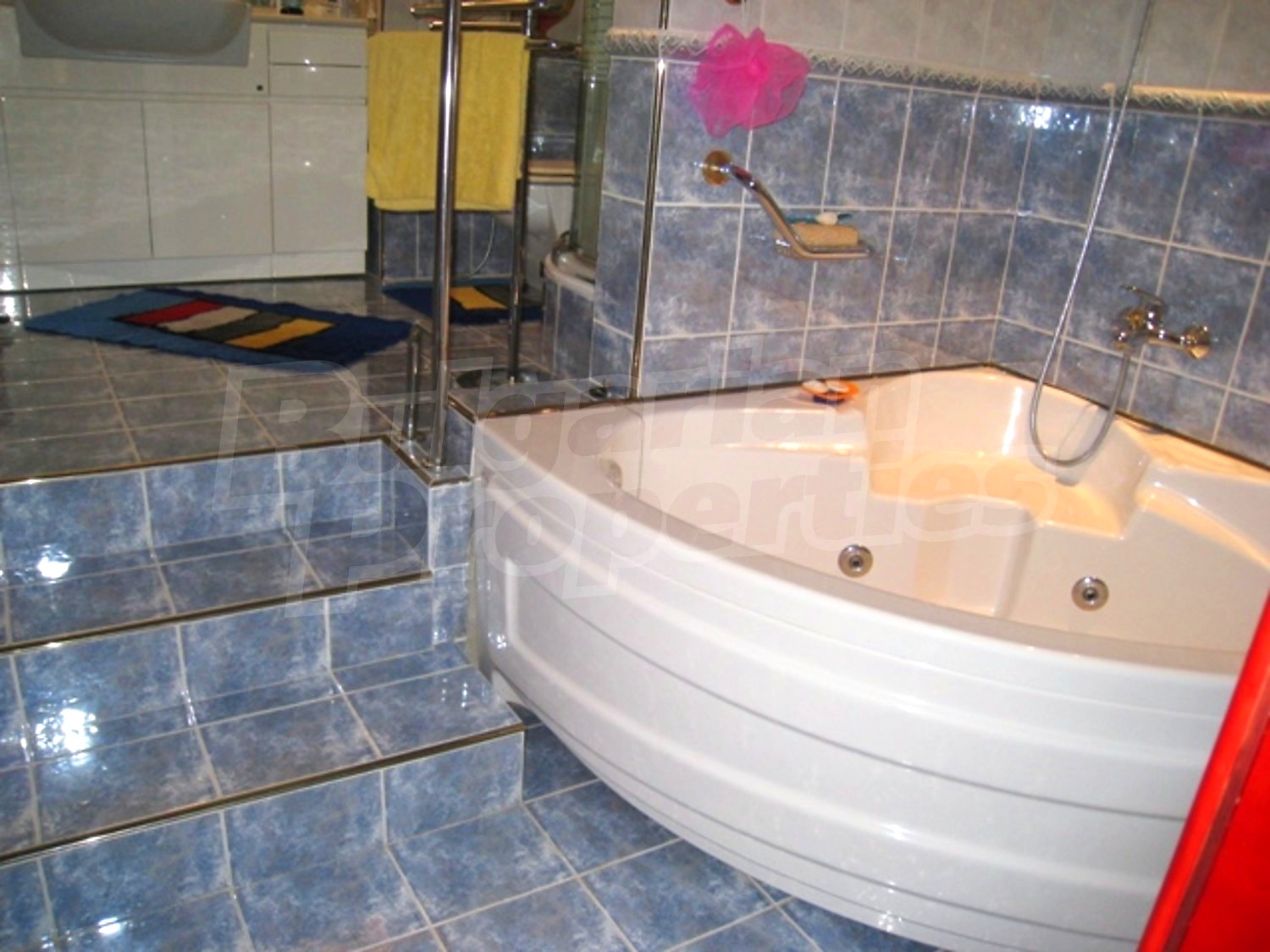 Gallery Picture 36