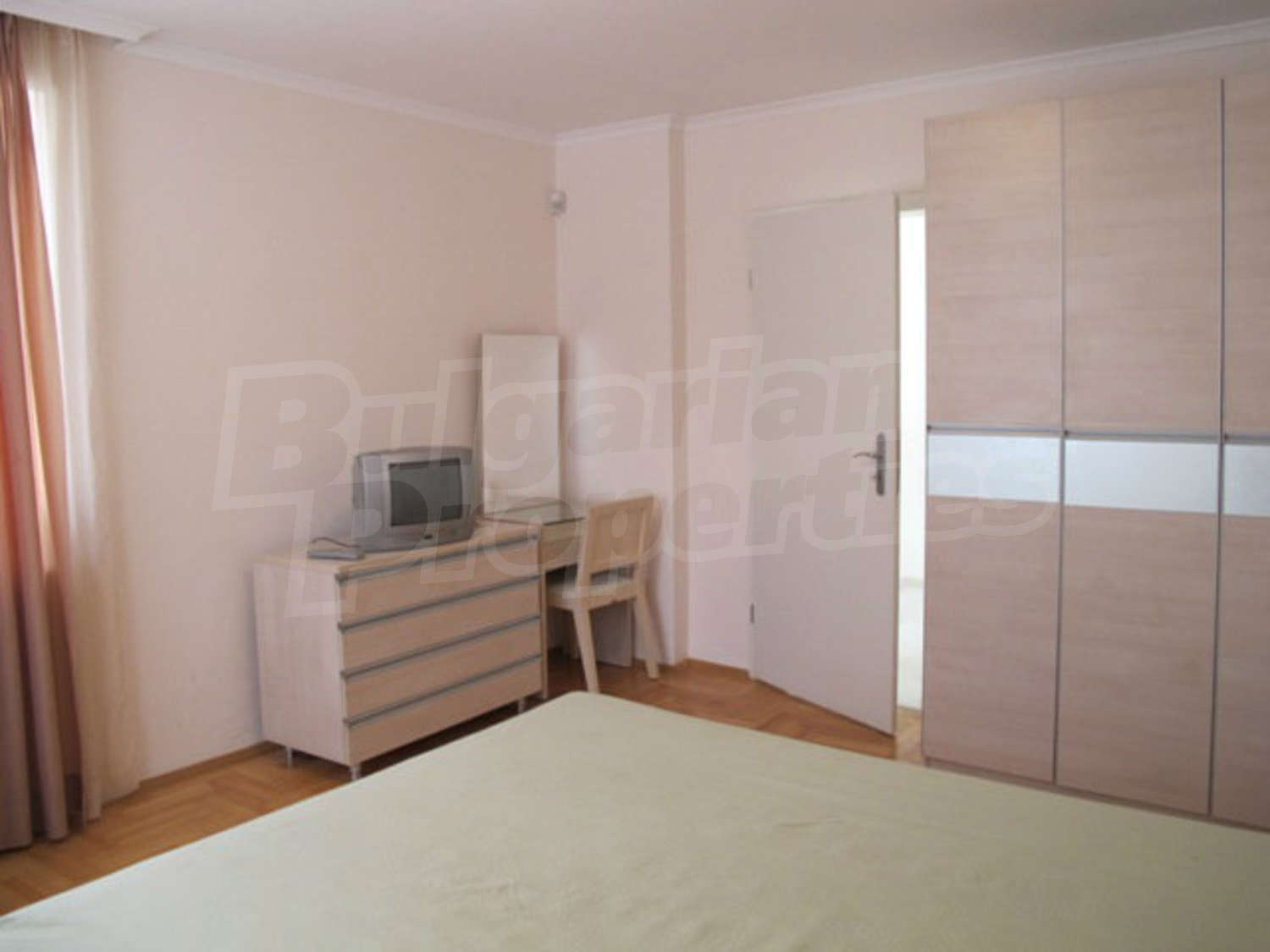 Gallery Picture 11