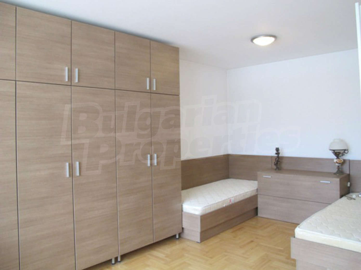 Gallery Picture 16