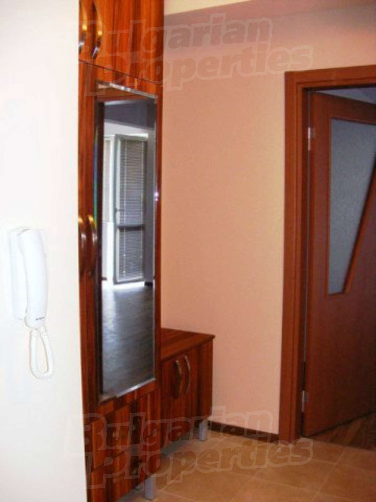 Gallery Picture 16