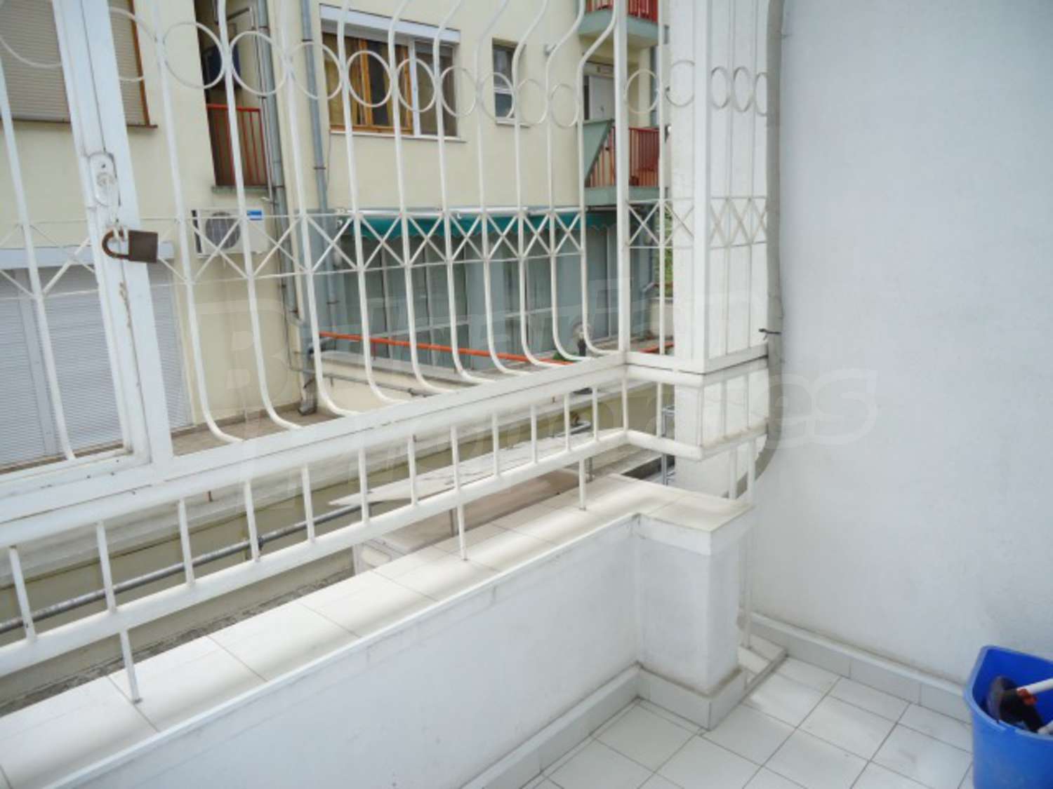 Gallery Picture 6