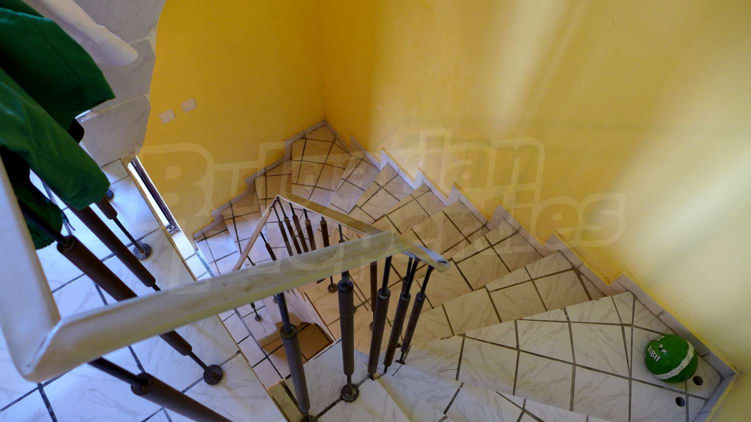 Gallery Picture 24