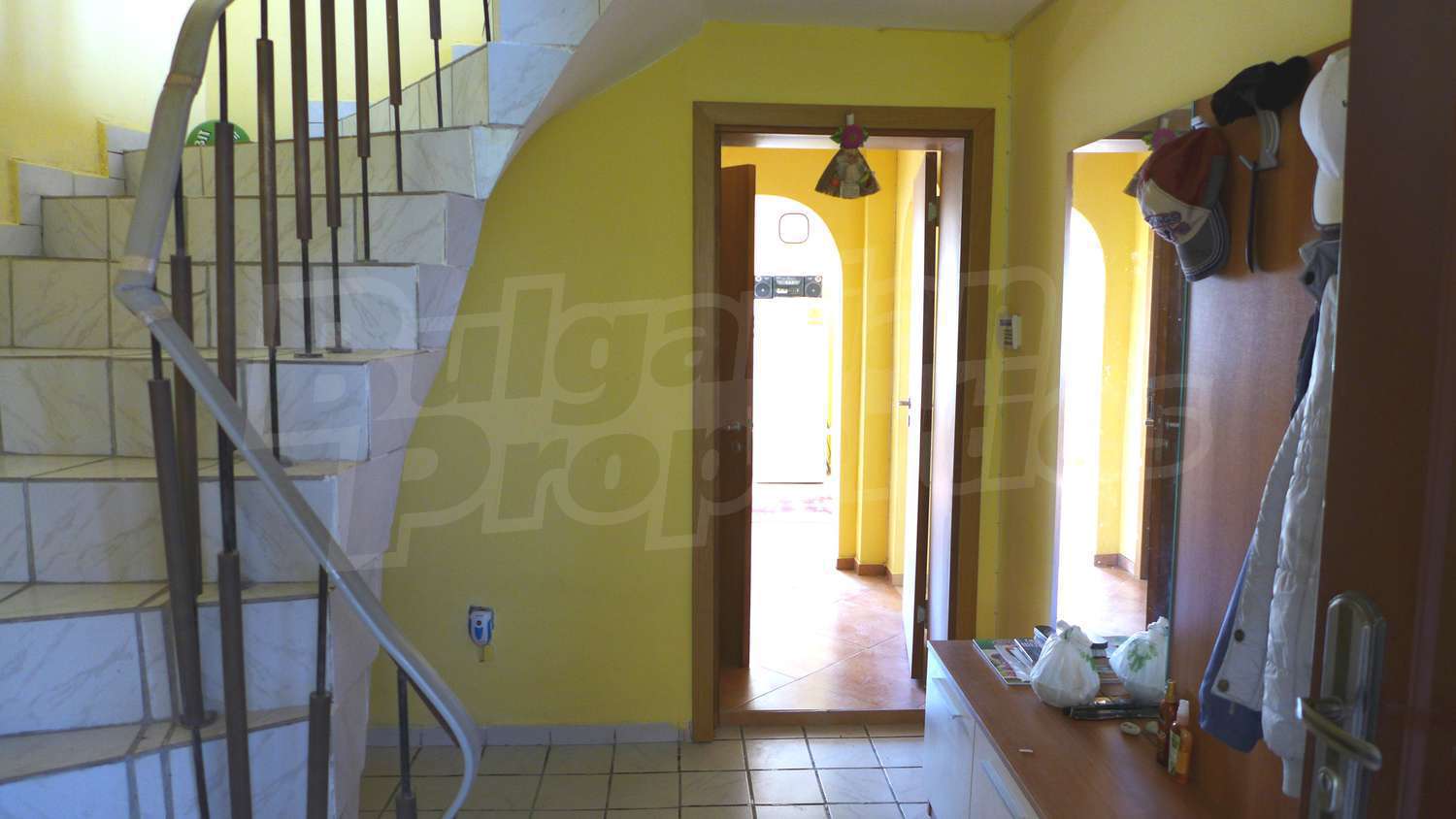 Gallery Picture 9