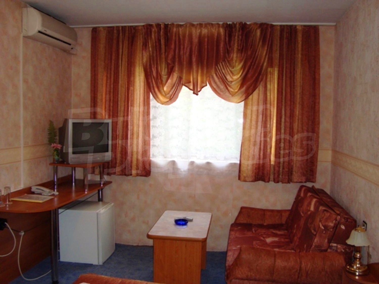 Gallery Picture 10