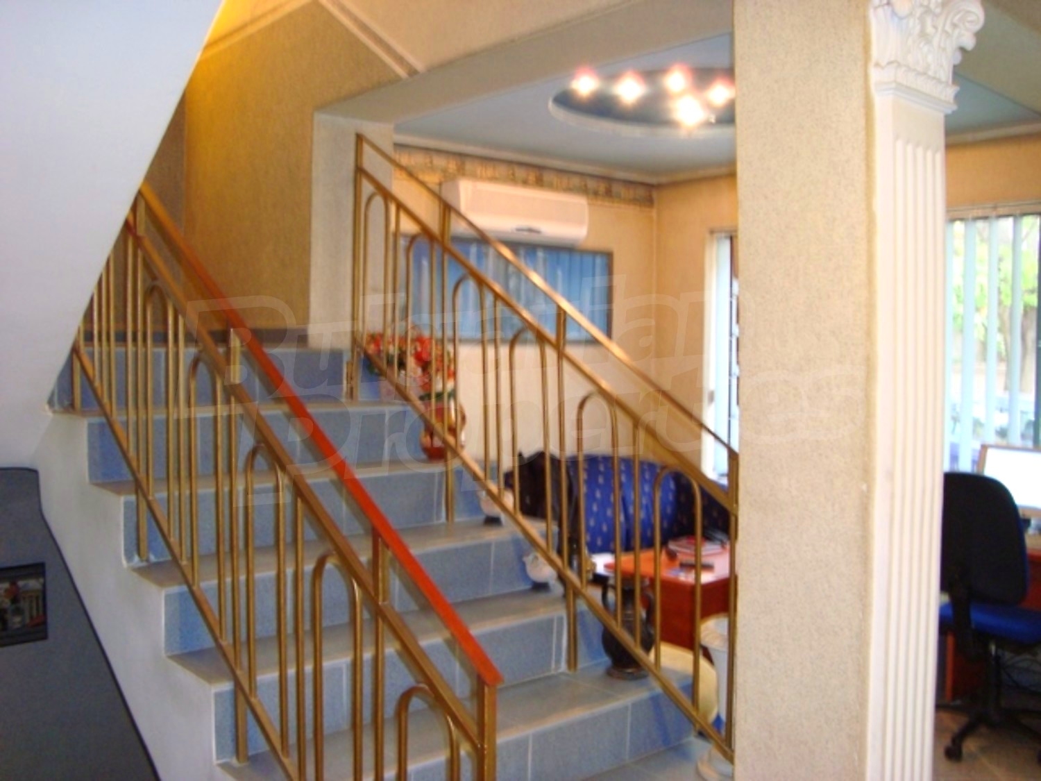 Gallery Picture 12