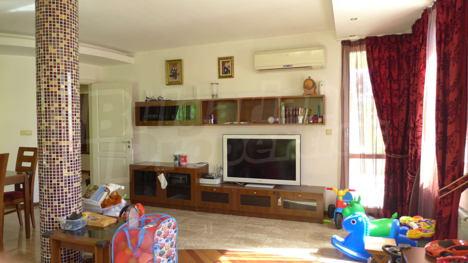 Gallery Picture 4