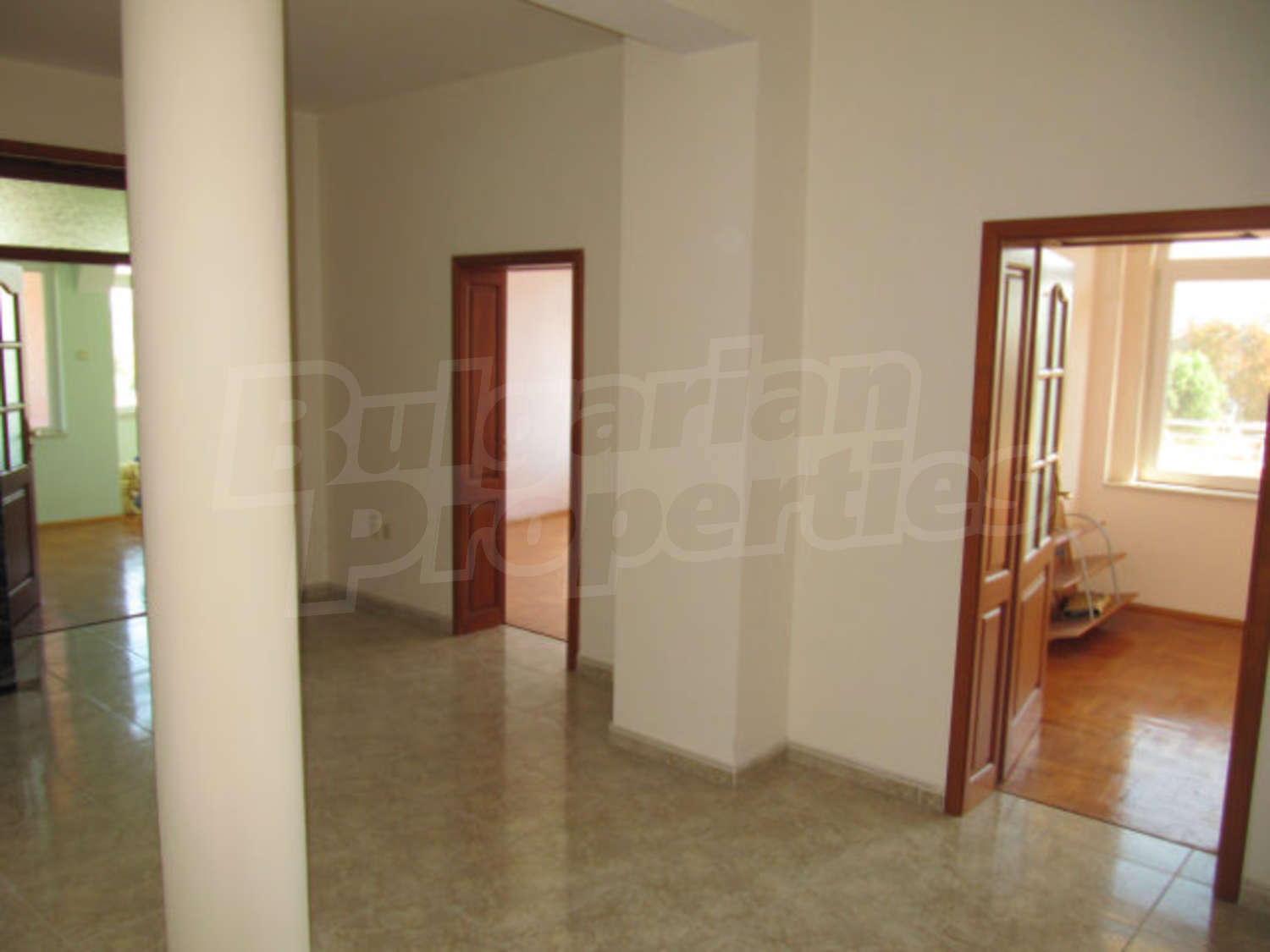 Gallery Picture 16