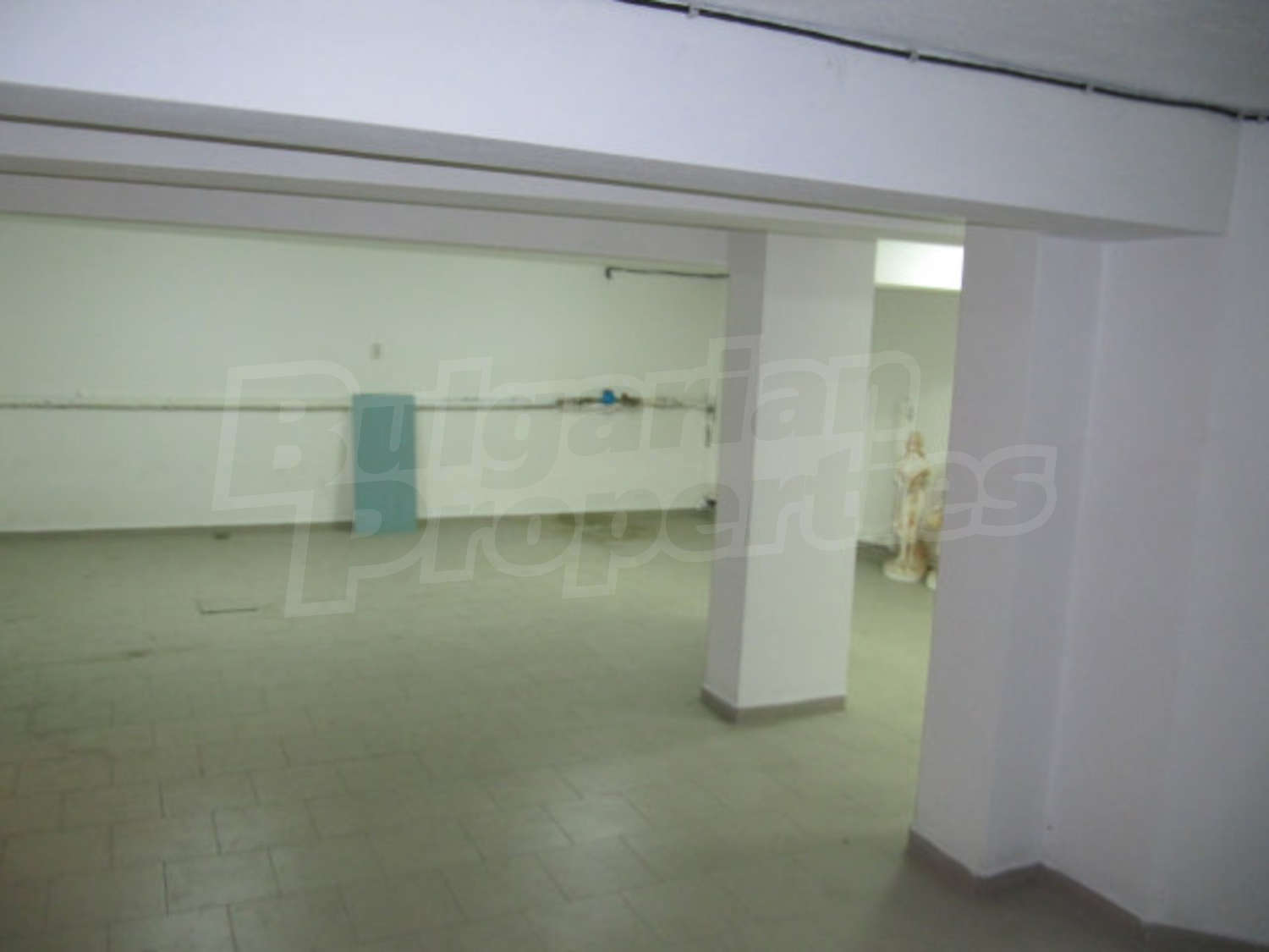 Gallery Picture 33