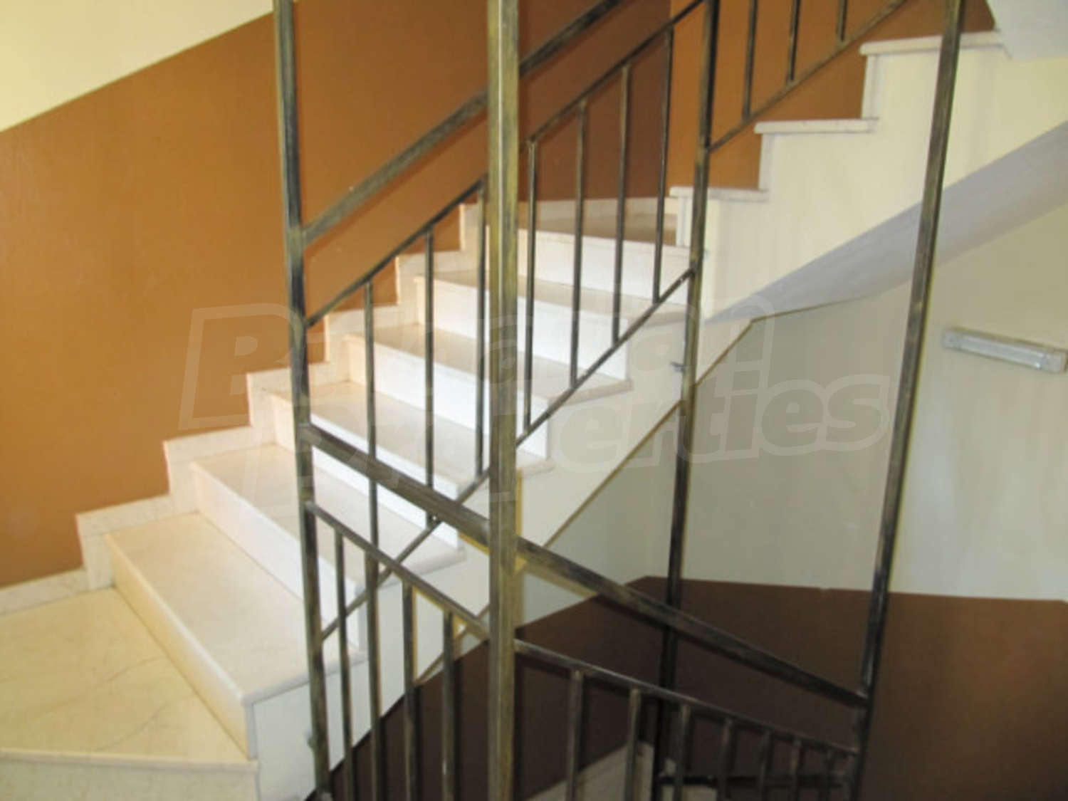 Gallery Picture 8