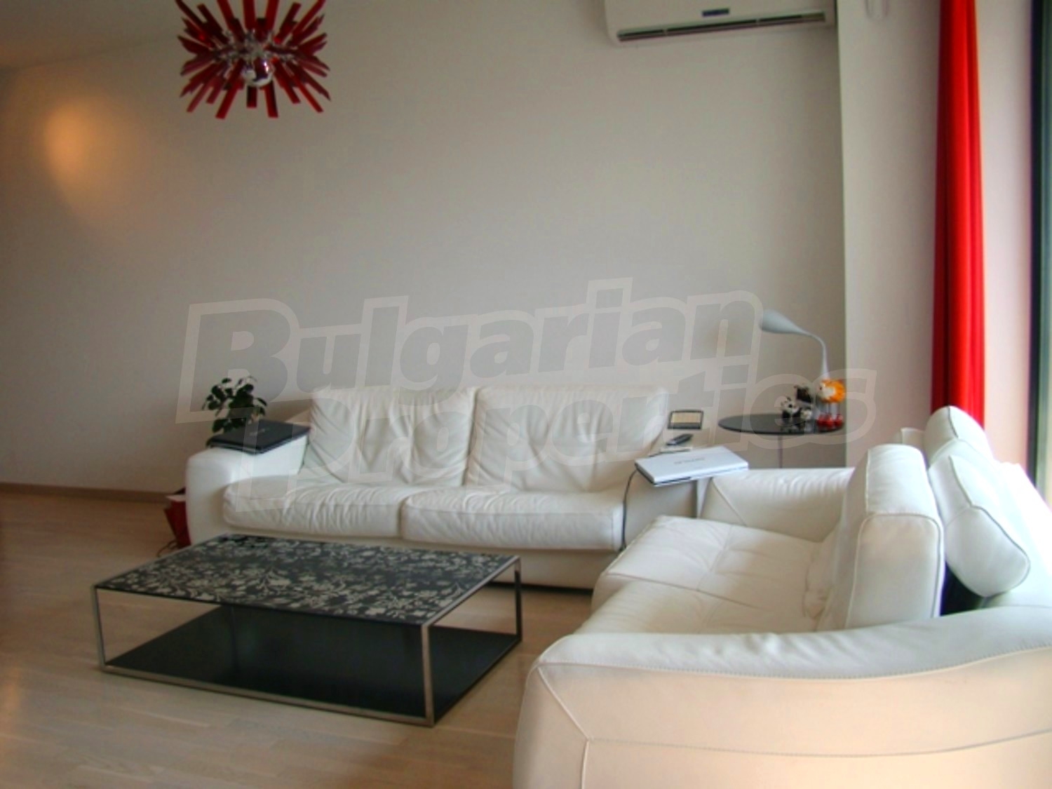 Gallery Picture 15