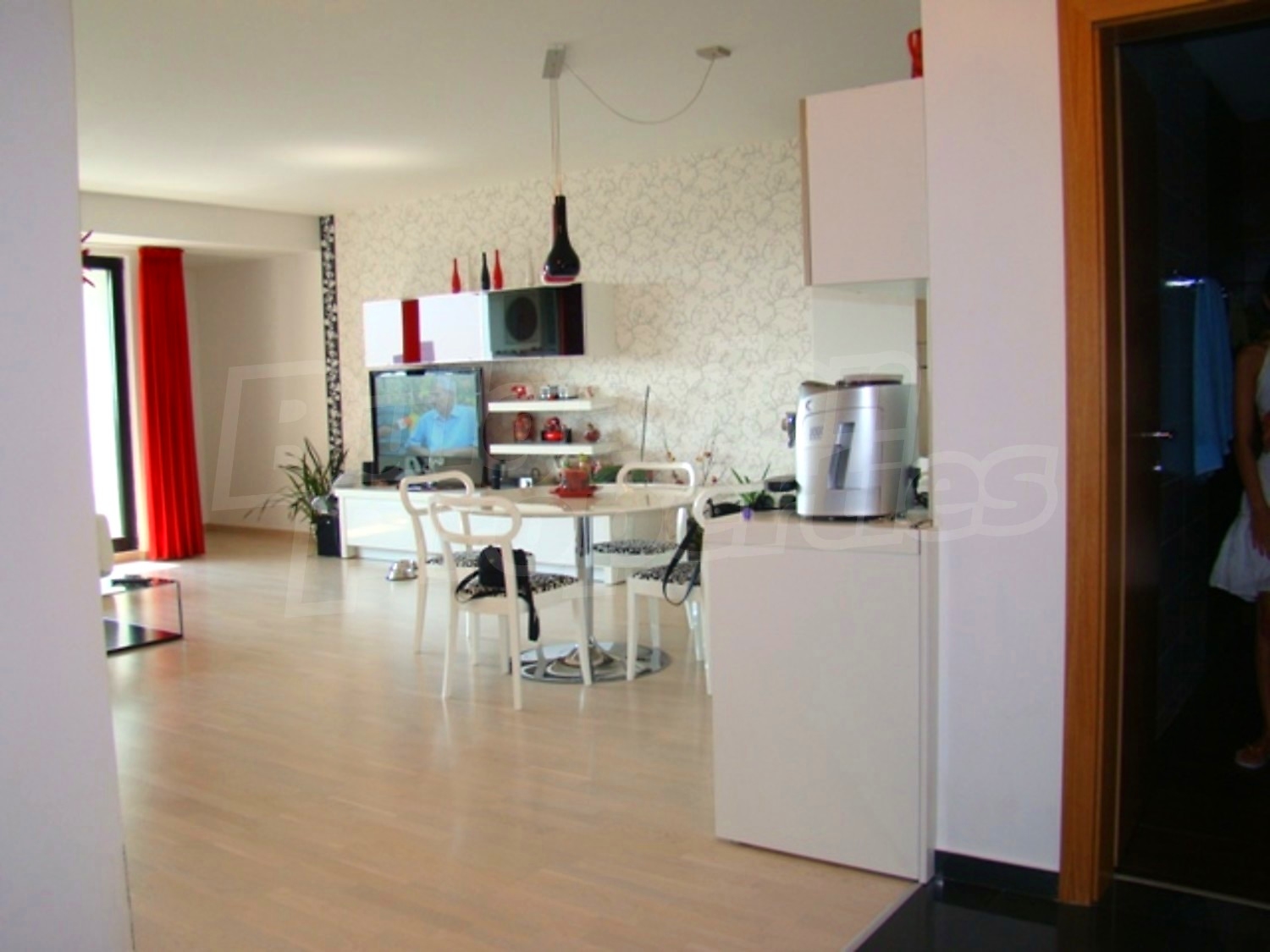 Gallery Picture 19