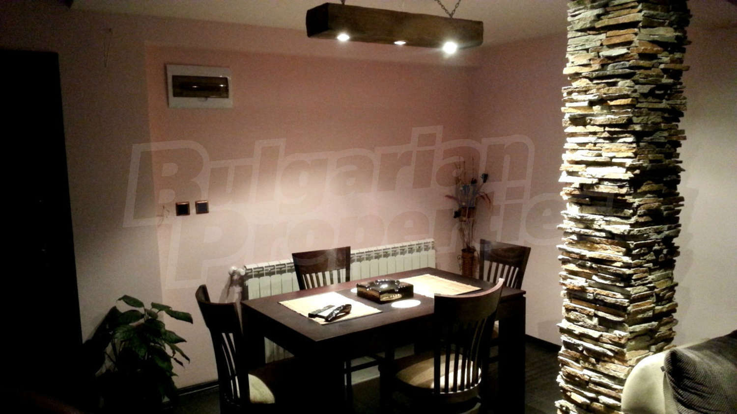 Gallery Picture 12