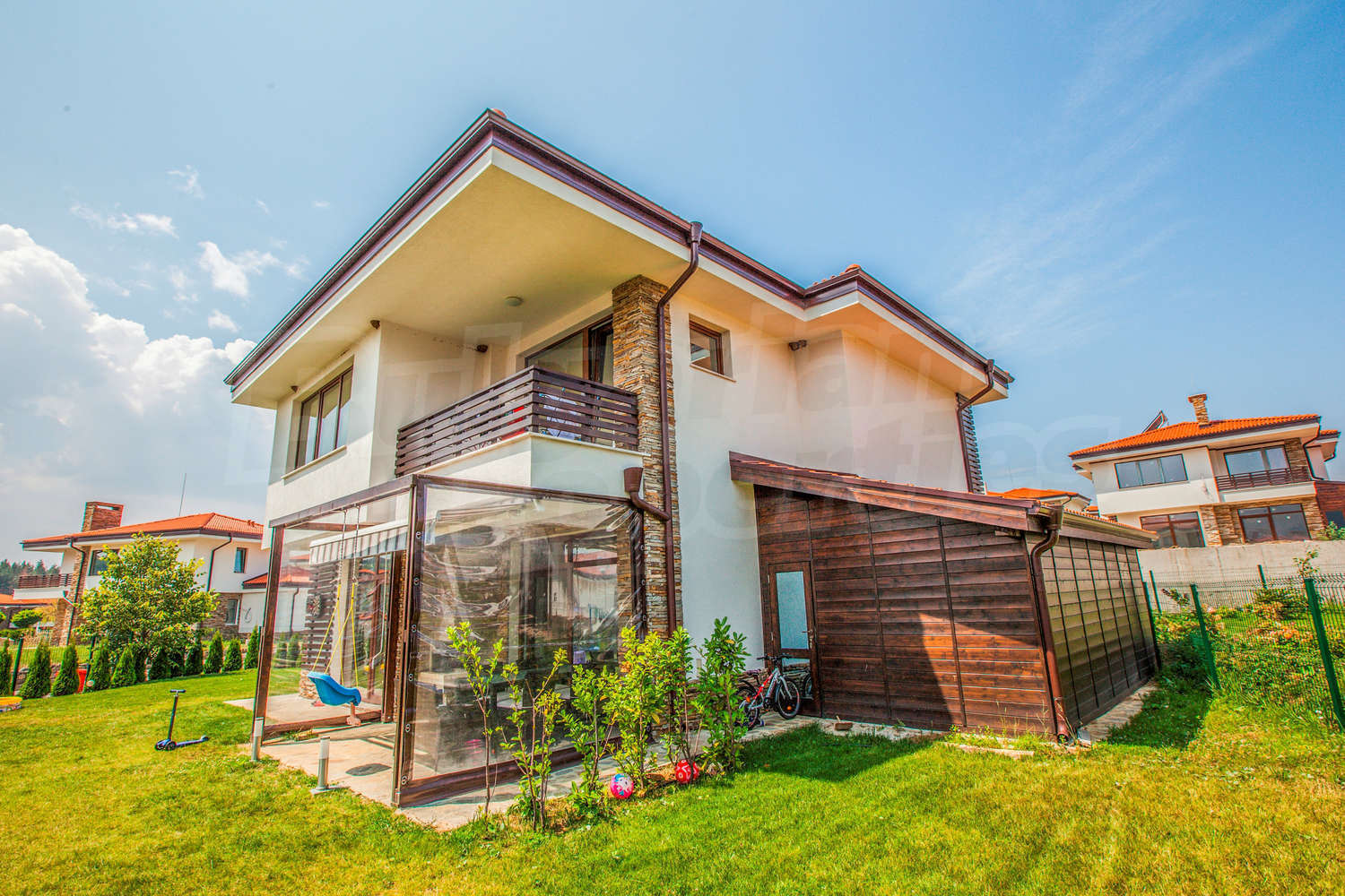 House for sale in Delta Hill in Kladnitsa, Delta Hil, Bulgaria ...