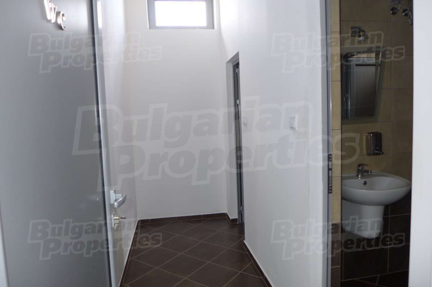 Gallery Picture 19