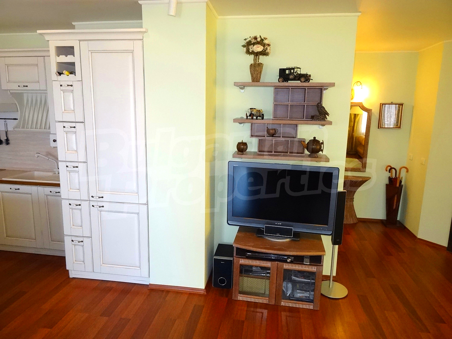 Gallery Picture 11