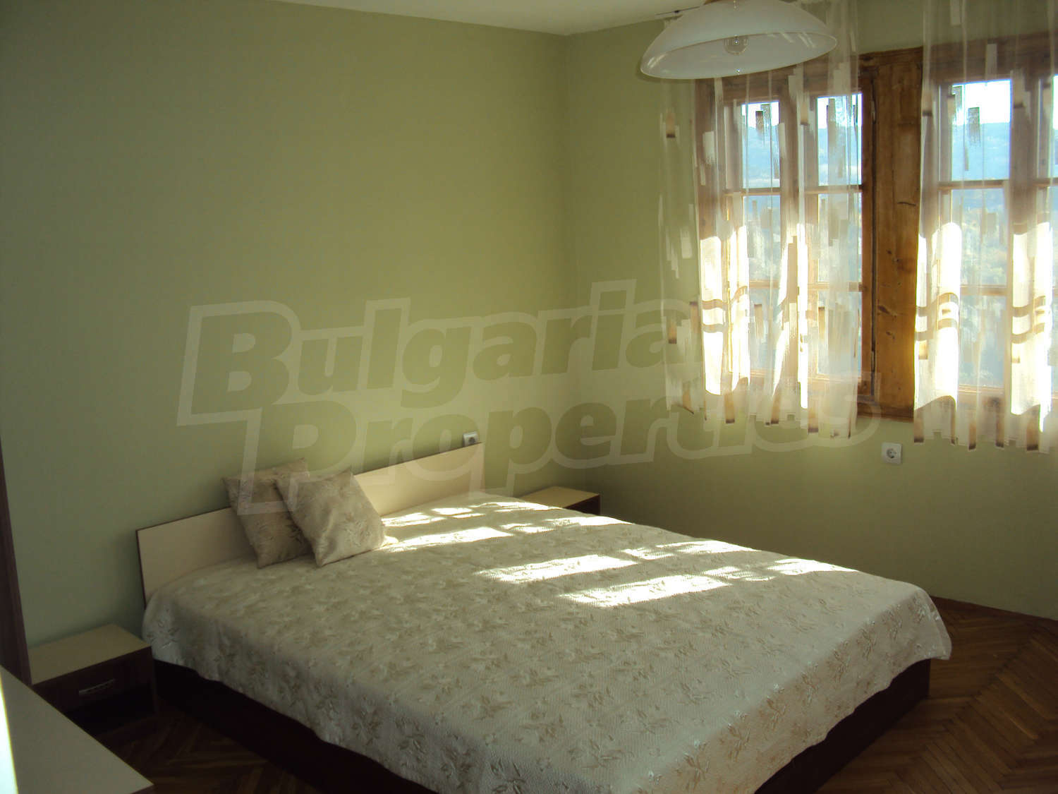 Gallery Picture 2